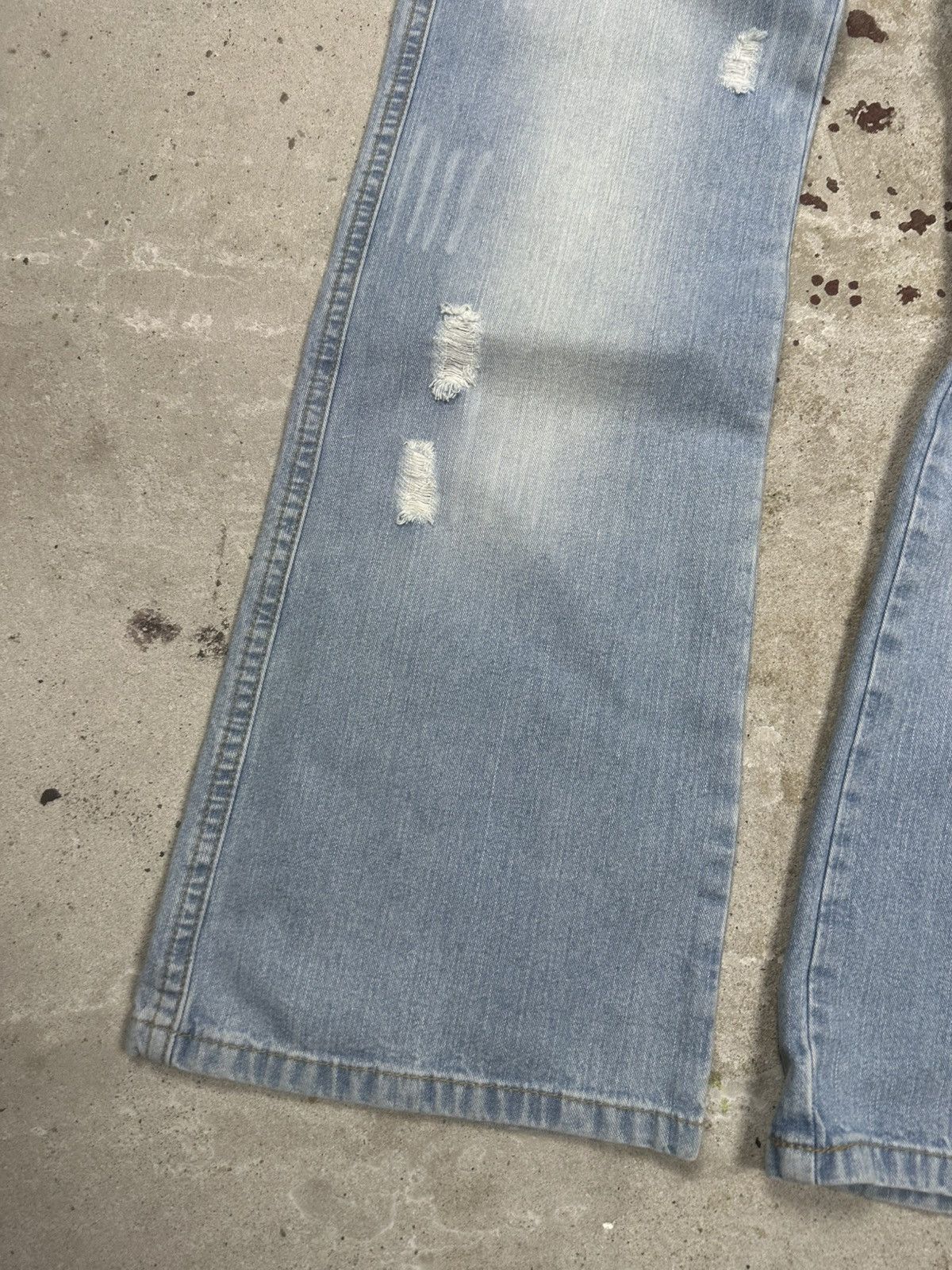 Dolce & Gabbana 2000s Dolce & Gabbana Hawaii Embroidery Bootcut Jeans Studs Size 32" / US 10 / IT 46 - 3 Thumbnail