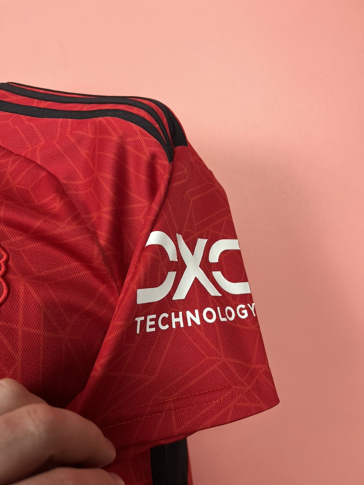 Adidas Adidas x Manchester United soccer jersey football hype Size US M / EU 48-50 / 2 - 6 Thumbnail