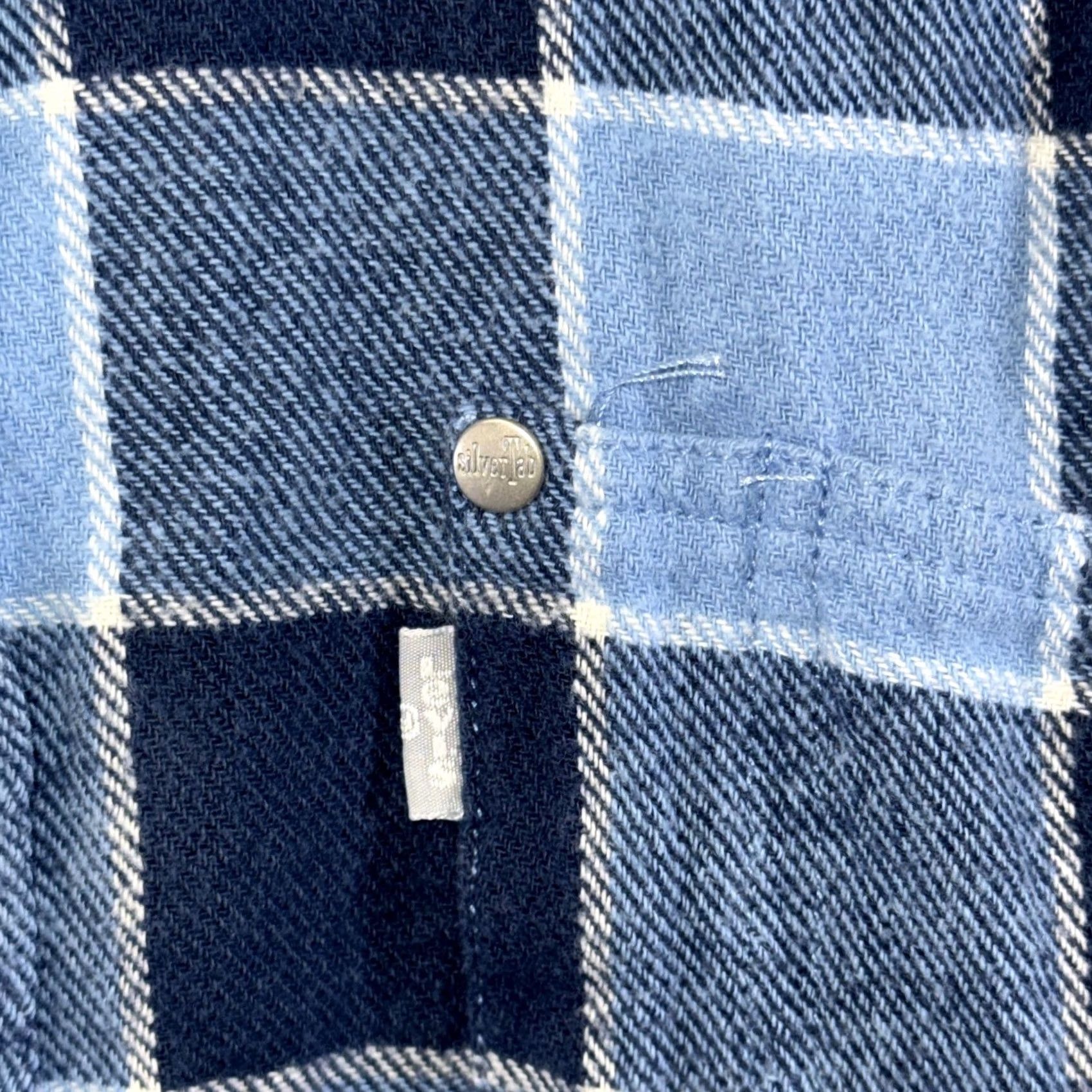Levi's VINTAGE Levi's SilverTab Shirt Mens L Blue Plaid Flannel Oversized Snap Front Cotton Size US L / EU 52-54 / 3 - 5 Thumbnail