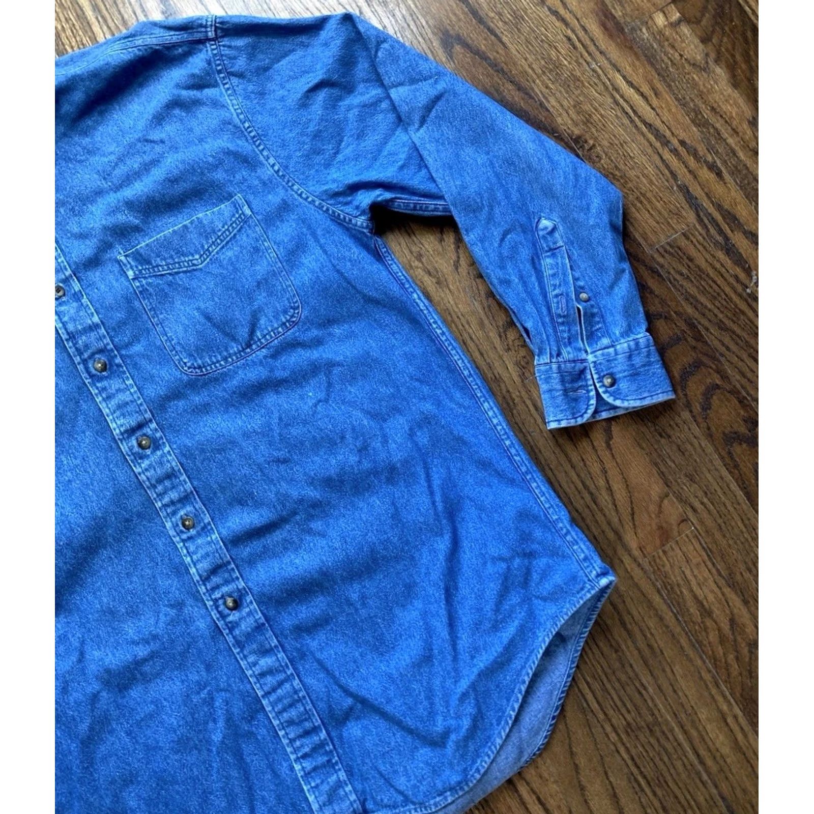 Denime VINTAGE Sutter & Grant Denim Shirt Mens Large Long Sleeve Button Up Blue 90s Casual Mens Regular Relaxed Jacket Style Pocket Preshrunk Size US L / EU 52-54 / 3 - 3 Thumbnail