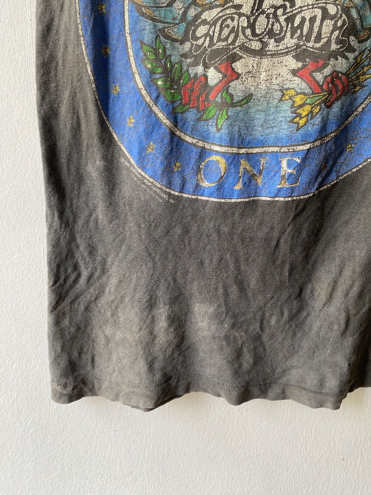 Band Tees Vintage 80s Aerosmith Rusty Stain Distressed Band Tee Size US M / EU 48-50 / 2 - 4 Thumbnail