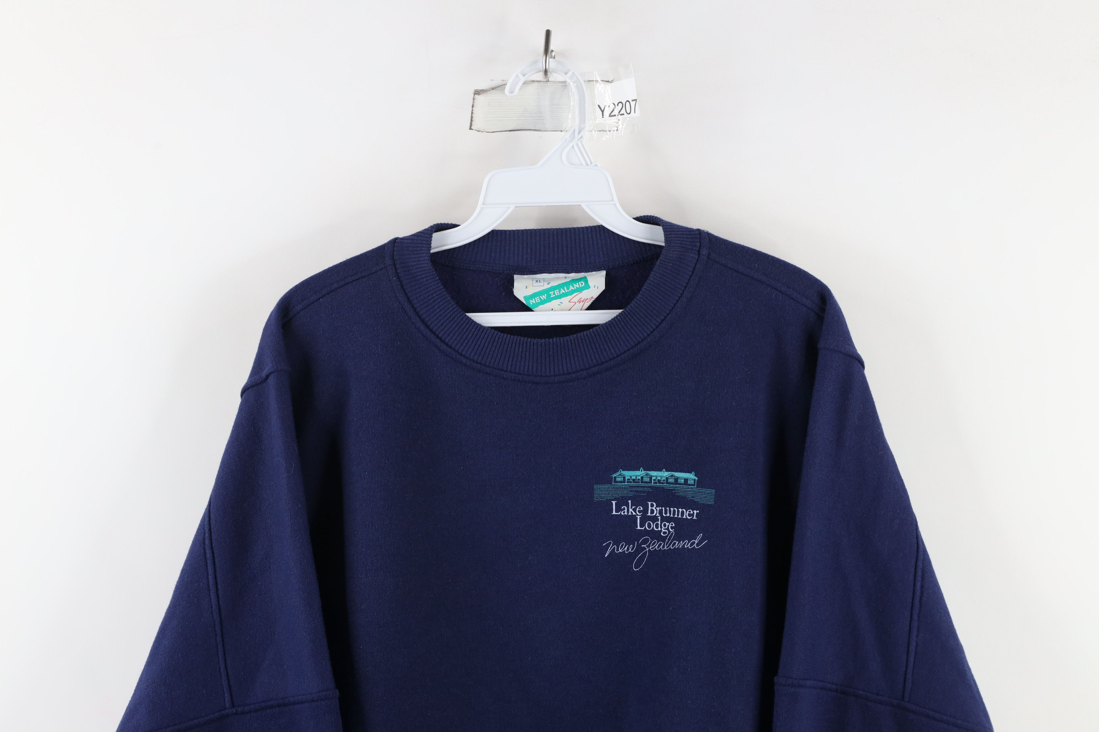 Vintage Vintage 90s Brunner Lodge New Zealand Crewneck Sweatshirt Size US XL / EU 56 / 4 - 2 Thumbnail
