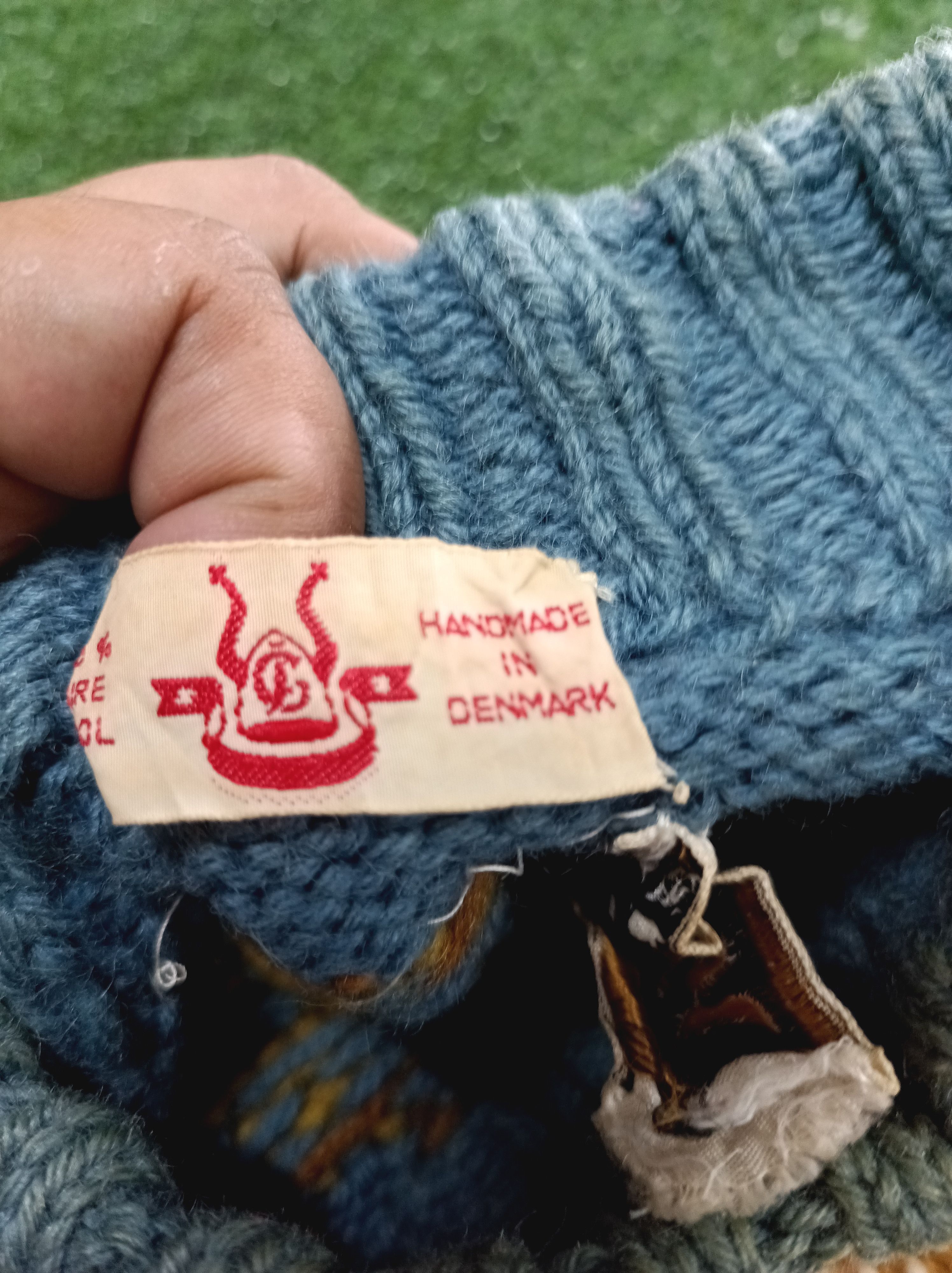 Handmade Knitwear 100% pure wool handmade in Denmark Size US L / EU 52-54 / 3 - 7 Thumbnail