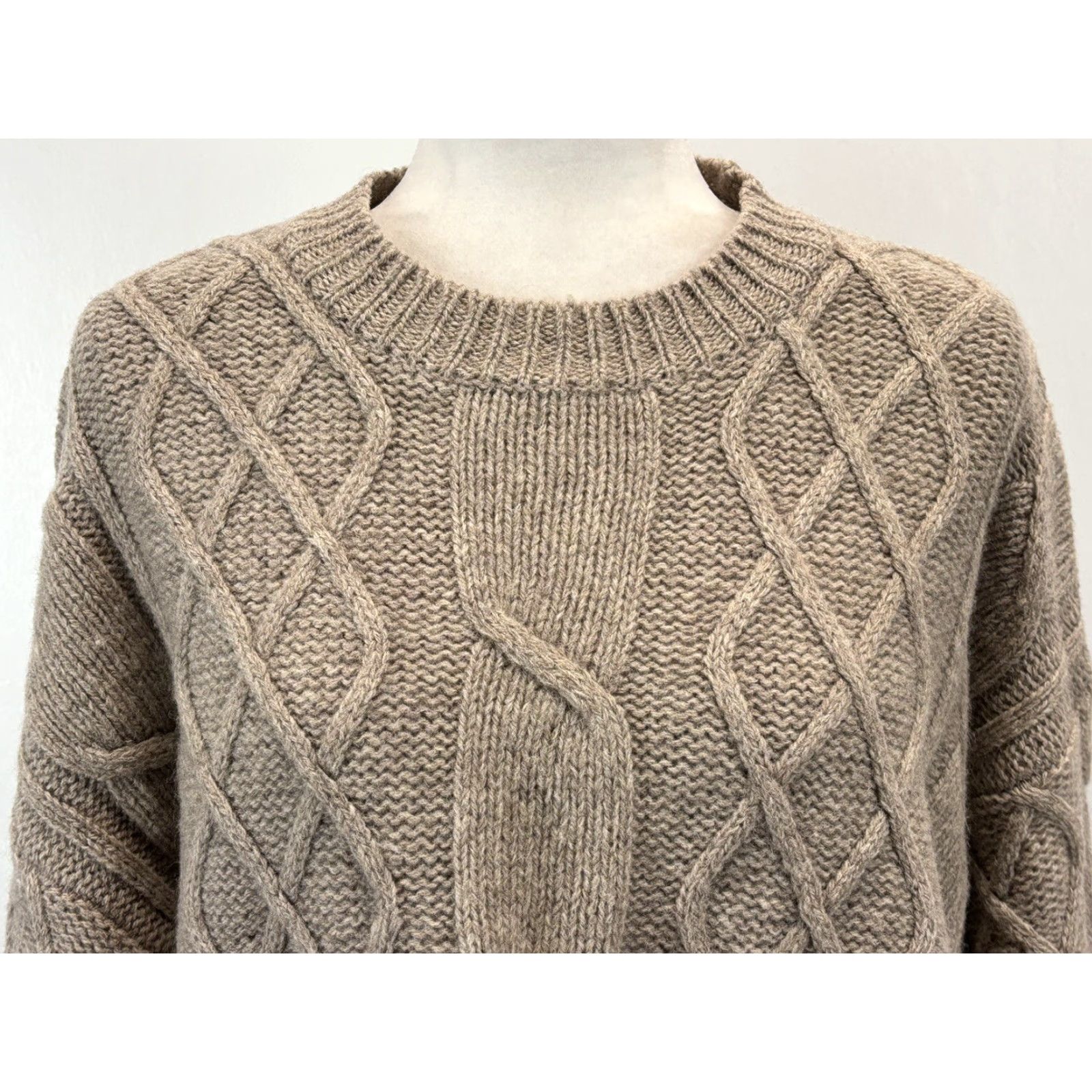 Gap VINTAGE Gap Fisherman Cableknit Wool Sweater Woman Size M Light Brown 1990s Casual Womens Size M / US 6-8 / IT 42-44 - 5 Thumbnail