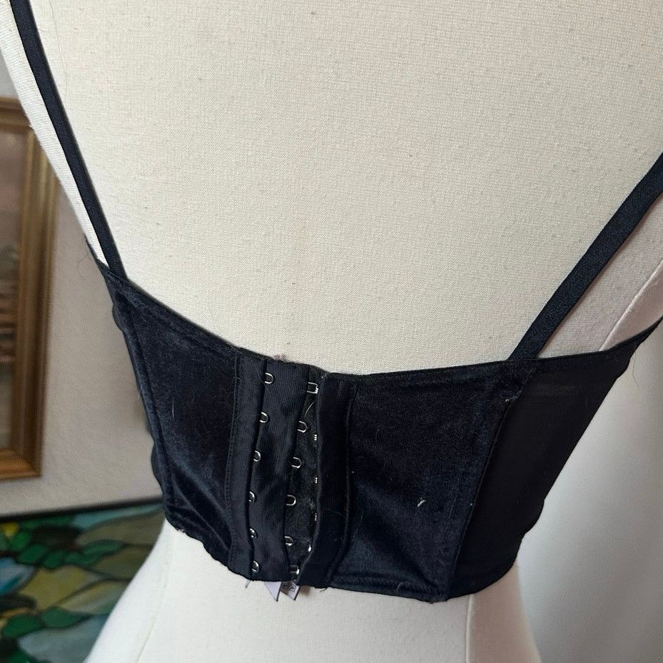 Victoria's Secret victorias secret black velvet crop tank top corset Size S / US 4 / IT 40 - 5 Thumbnail