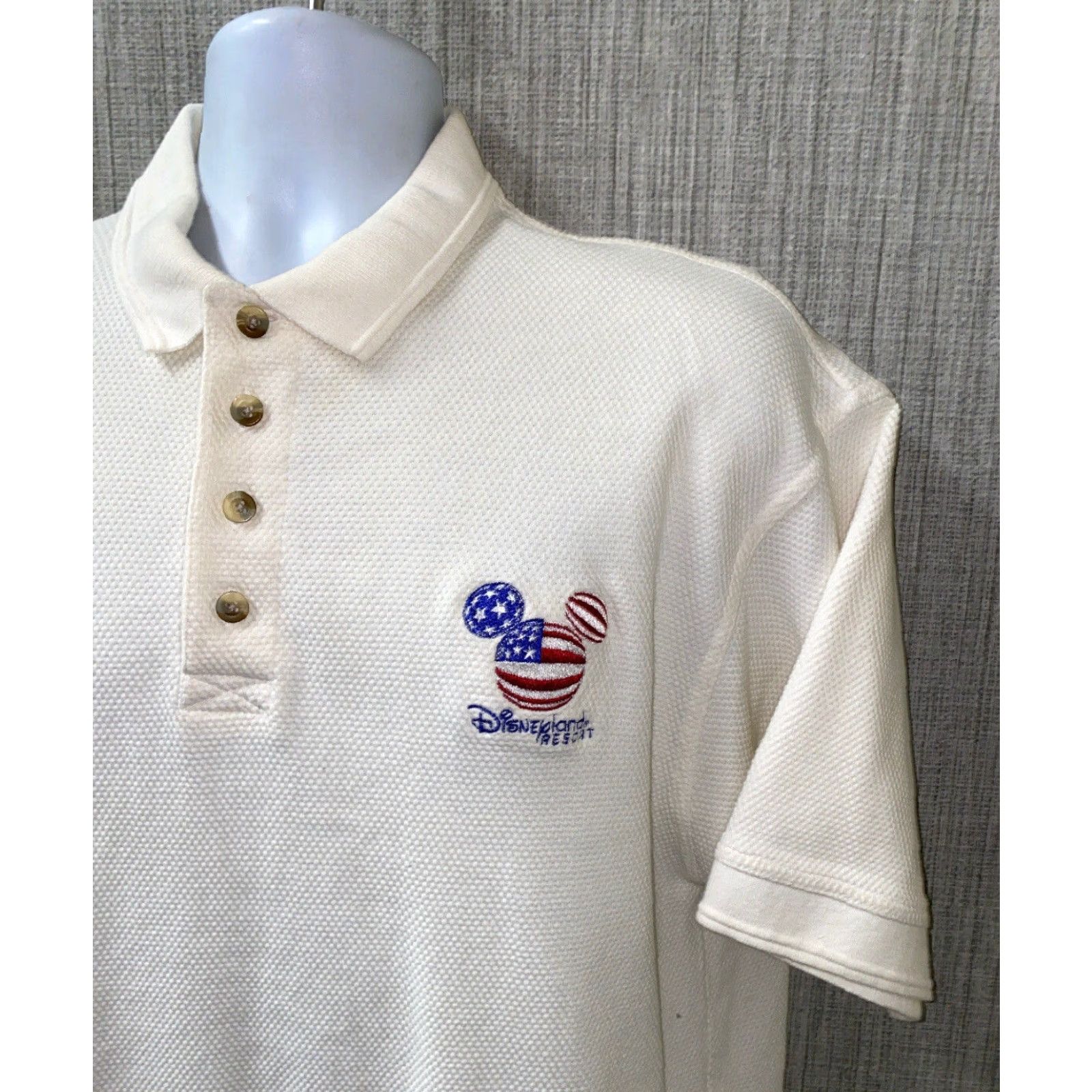 Vintage Disneyland Resort Mens Ivory Golf Polo Shirt M Cotton Size US M / EU 48-50 / 2 - 2 Thumbnail