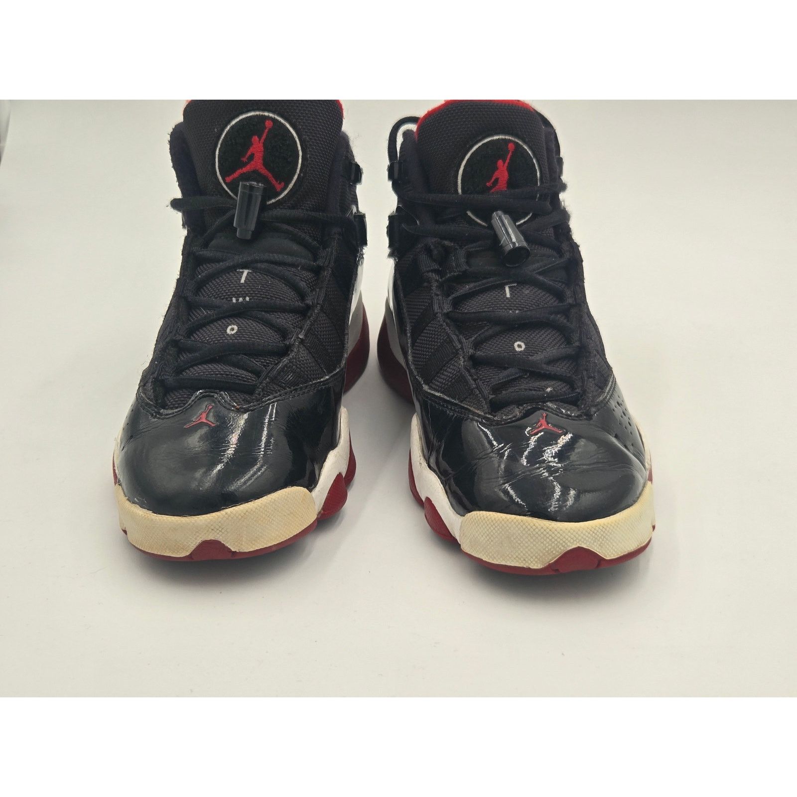 Jordan Brand Jordan 6 Rings Bred Youth Basketball Sneakers Size 6Y Size US 6 / EU 39 - 6 Thumbnail