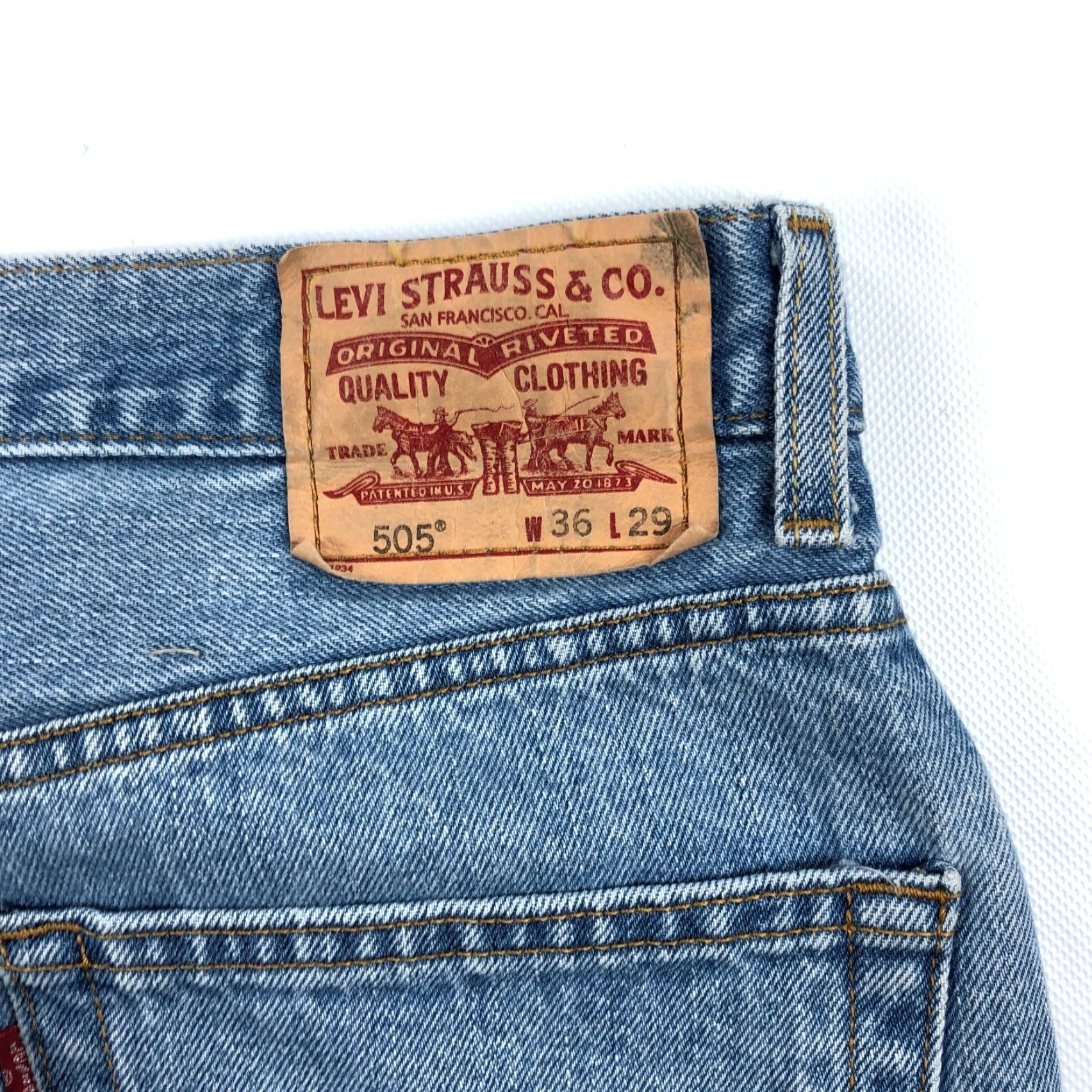Levi's VINTAGE Levi's Jeans Mens 36x29 American Blue 505 Denim Cotton 5-Pocket Straight 90s USA Womens Men? Size US 36 / EU 52 - 5 Thumbnail