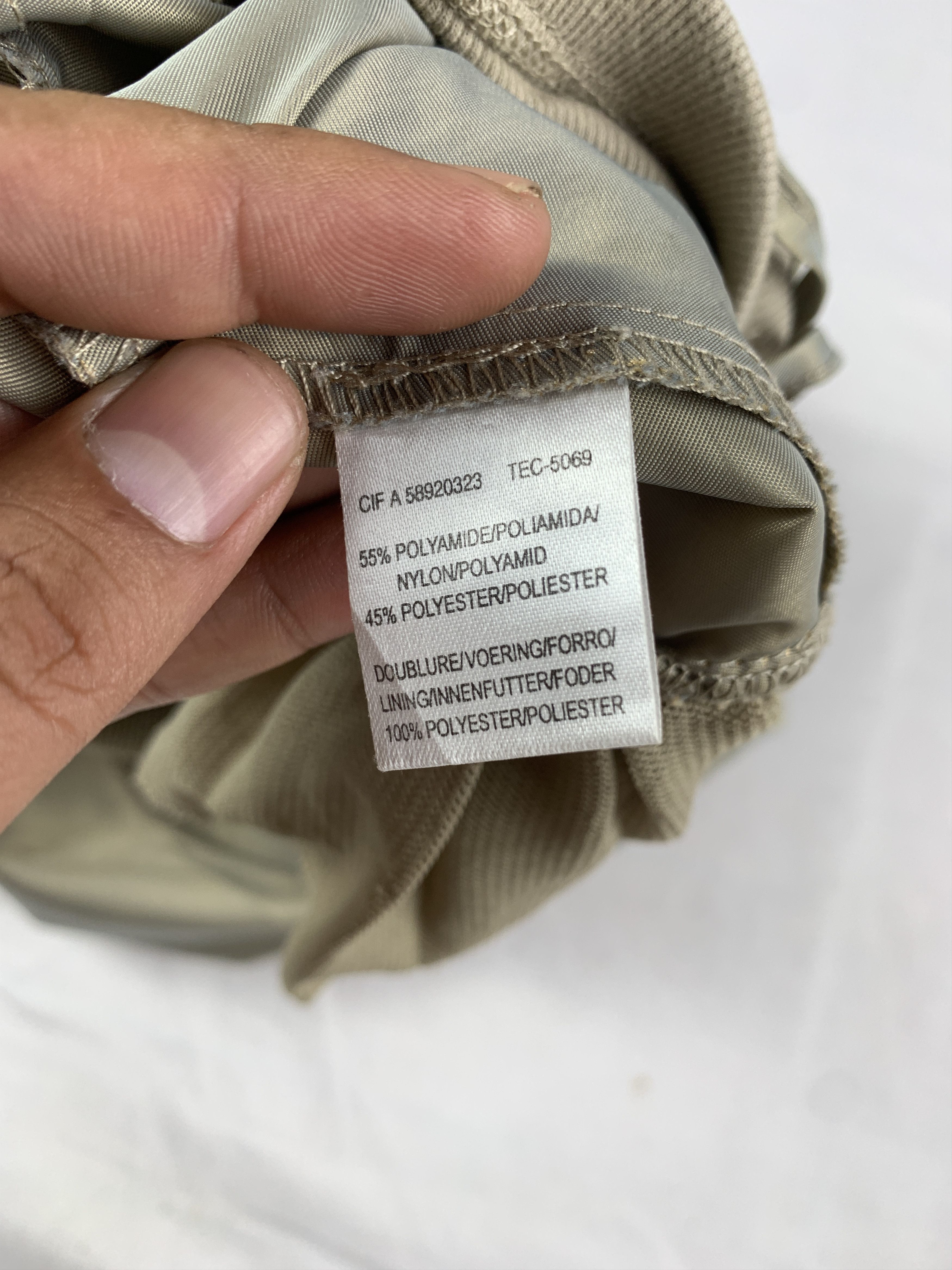 Japanese Brand 2000s Elaine et Lena Cream Ruffle Mini Skirt (S) Size 24" / US 00 / IT 34 - 9 Thumbnail