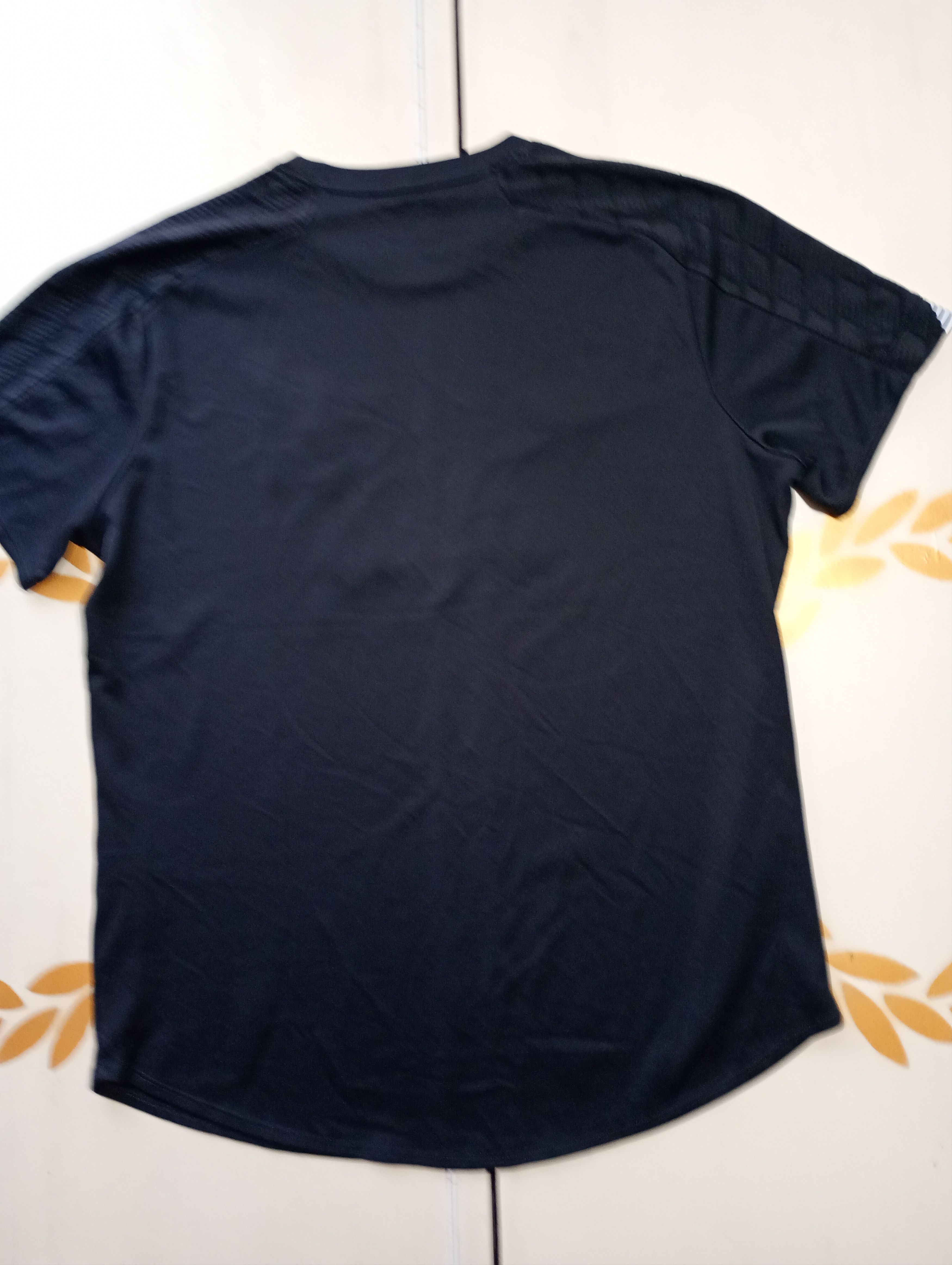 New Balance New Balance Liverpool FC Training Jersey 2019-2020 Size US L / EU 52-54 / 3 - 12 Thumbnail