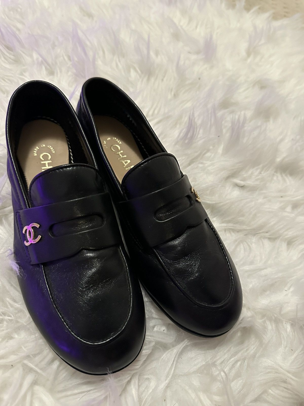 CHANEL BLACK LEATHER LOAFERS