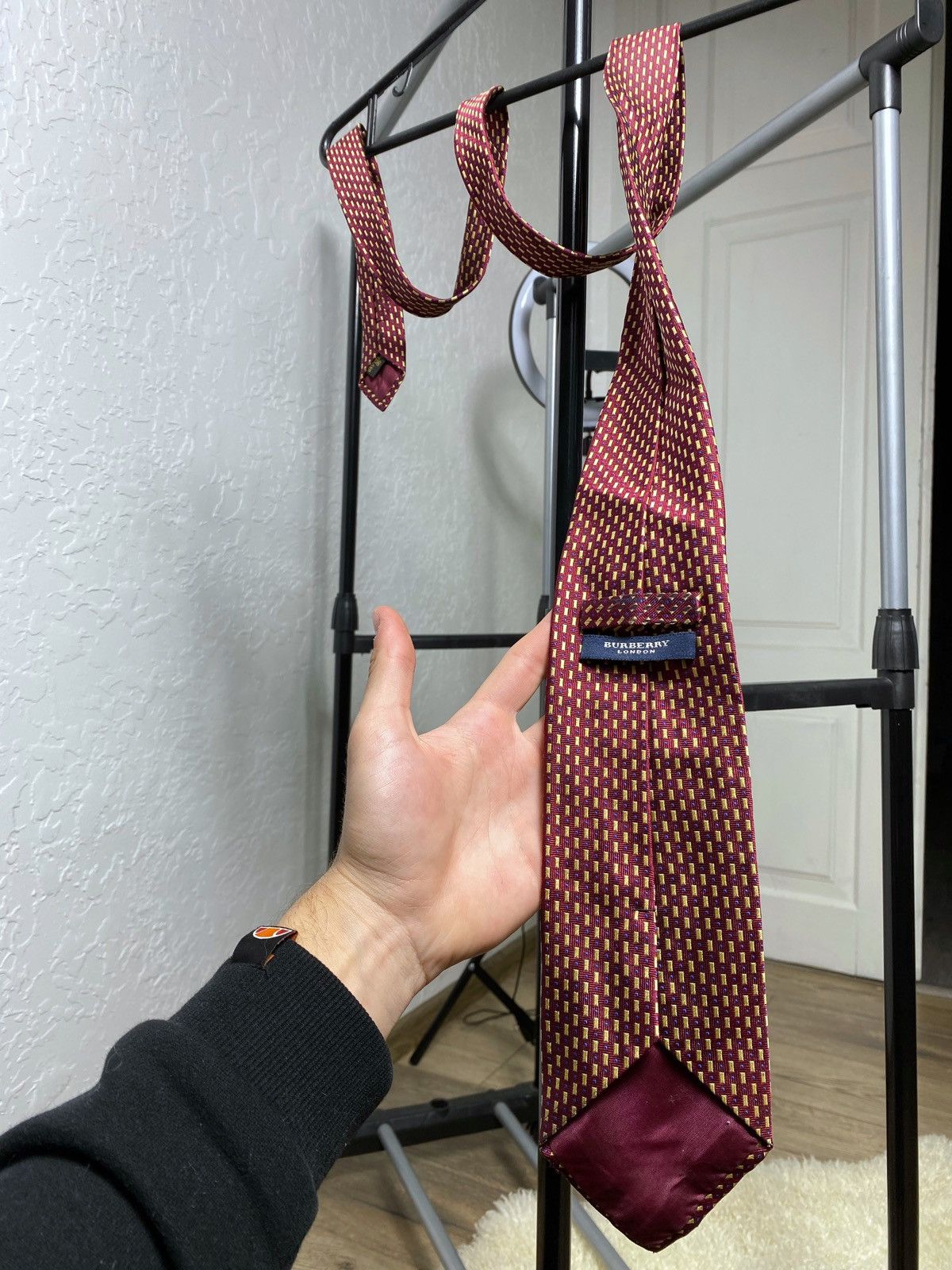Burberry Burberry Vintage Tie Size ONE SIZE - 1 Thumbnail