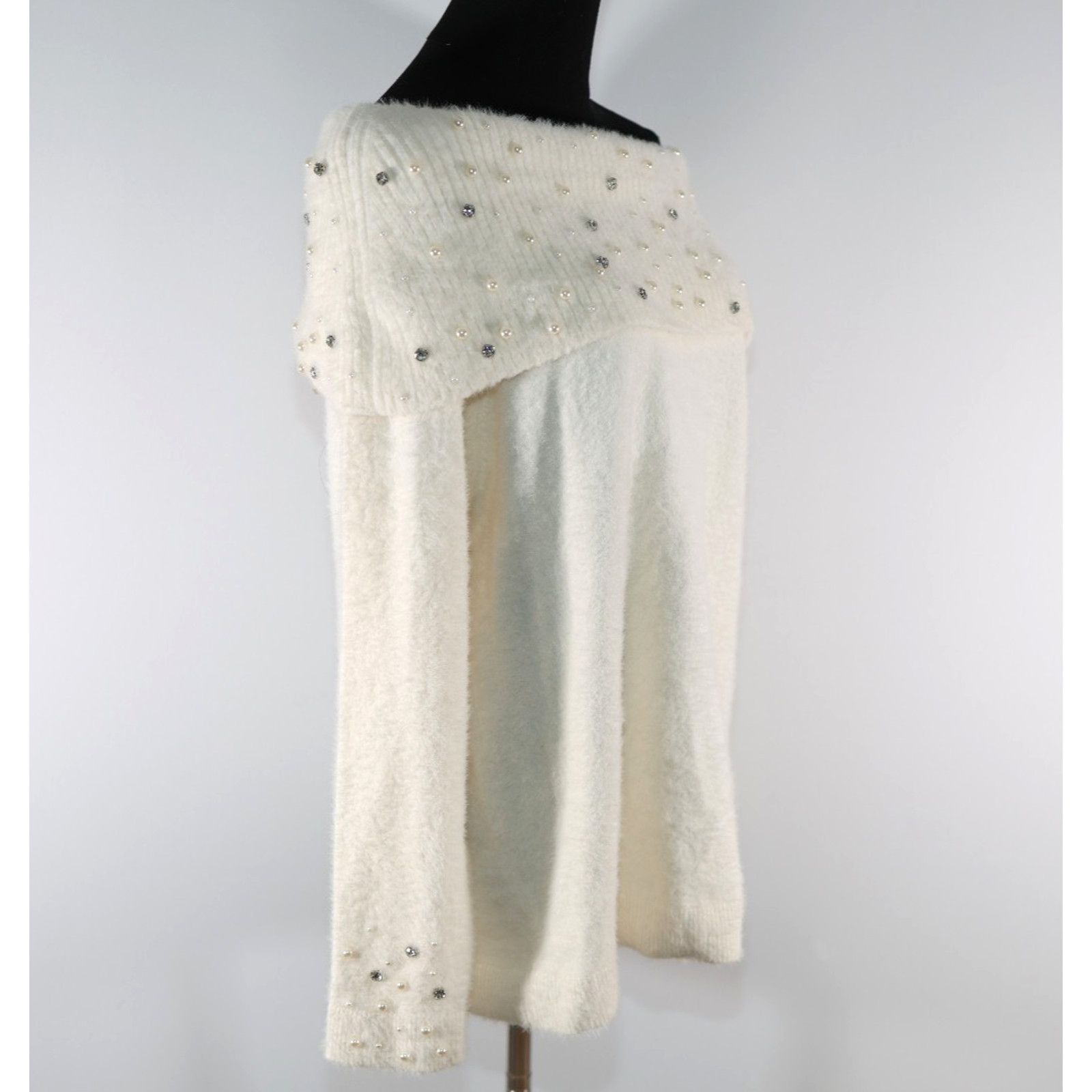 Soft Surroundings SOFT SURROUNDINGS Rhinestones Pearls Cowl Neck Sweater Sz L Size L / US 10 / IT 46 - 5 Thumbnail