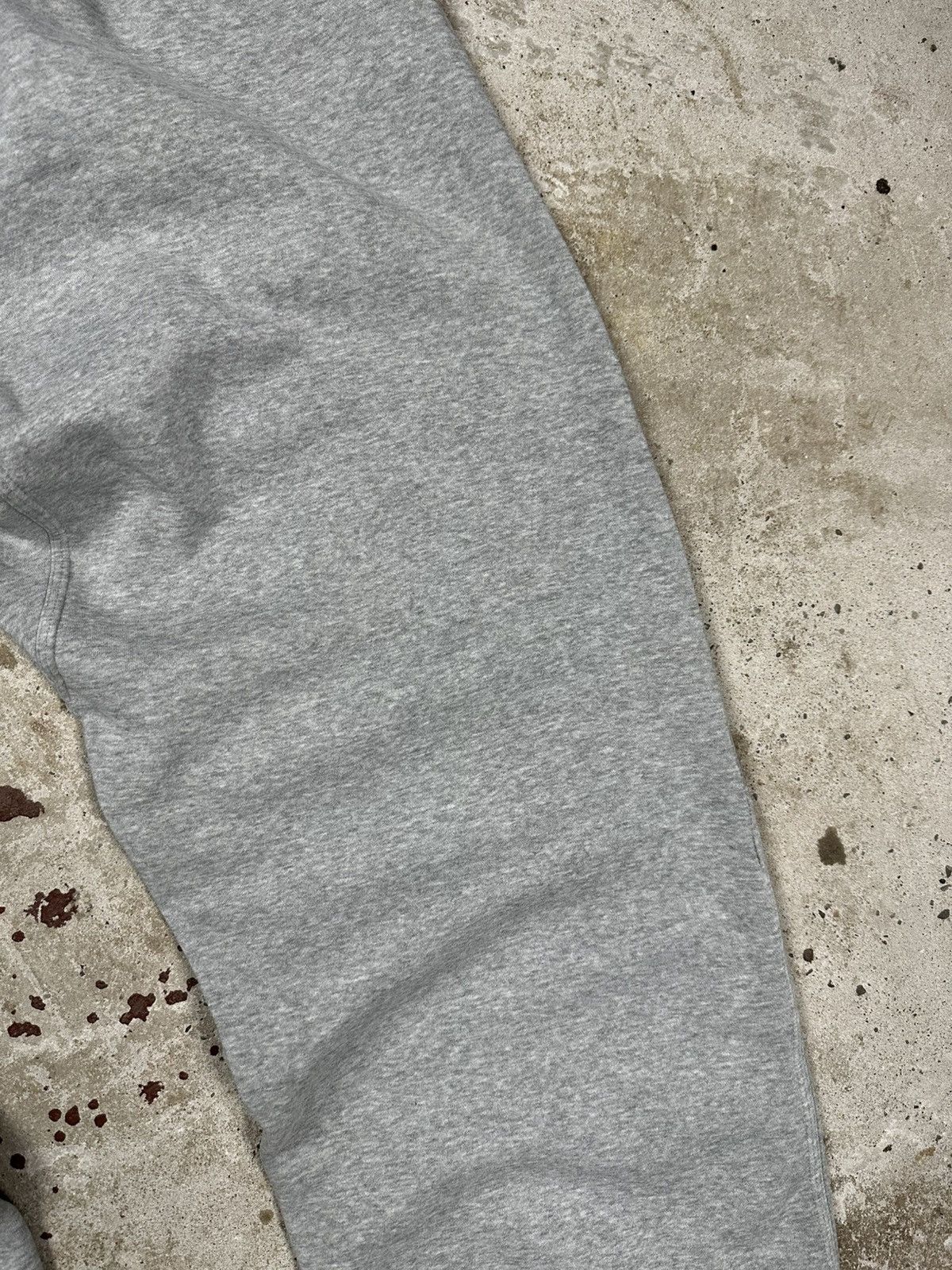 Nike Vintage Y2K Nike Baggy Grey Sweatpants Loose Swoosh rare Size US 38 / EU 54 - 16 Thumbnail