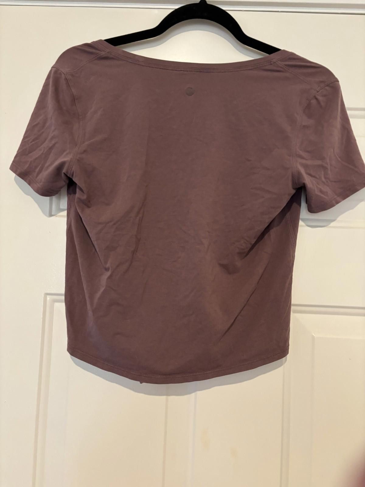 Lululemon Women's sz S brown Lululemon athletic shirt #613 Size S / US 4 / IT 40 - 2 Thumbnail