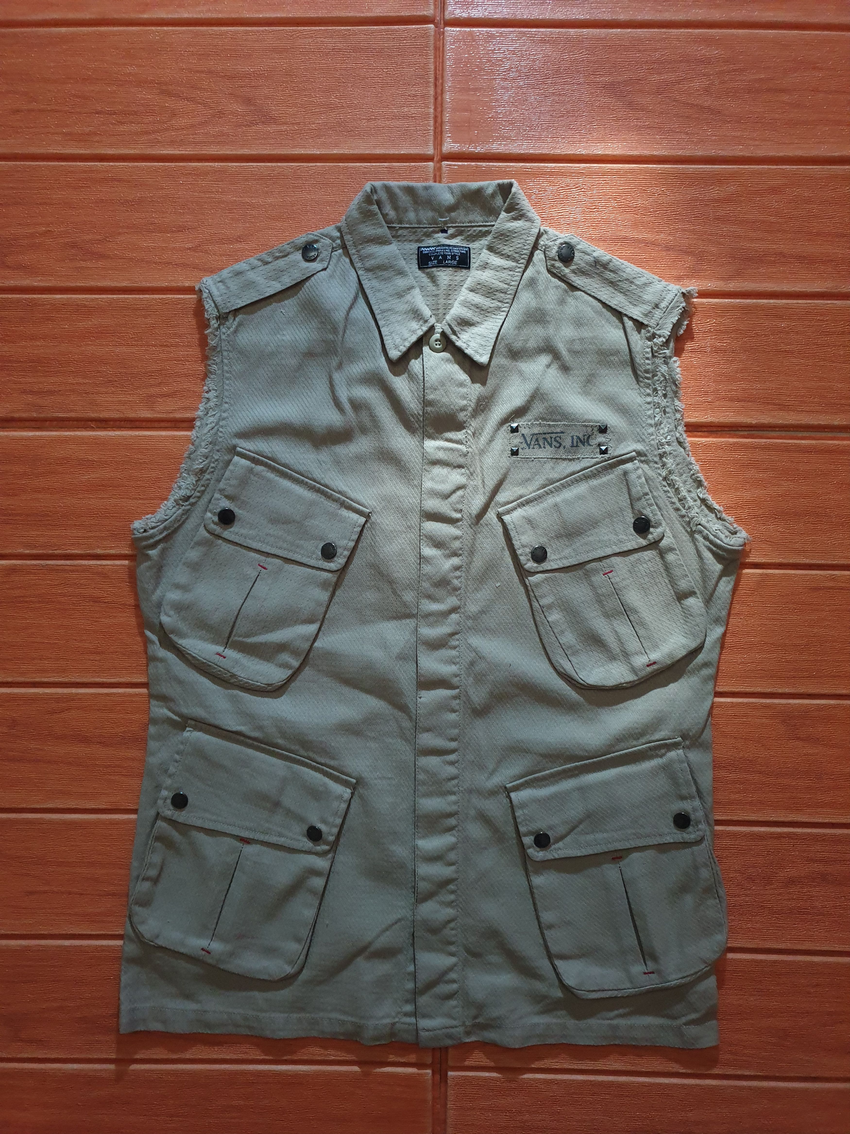 Vans Vans multipocket beige colour vest Size US L / EU 52-54 / 3 - 1 Thumbnail