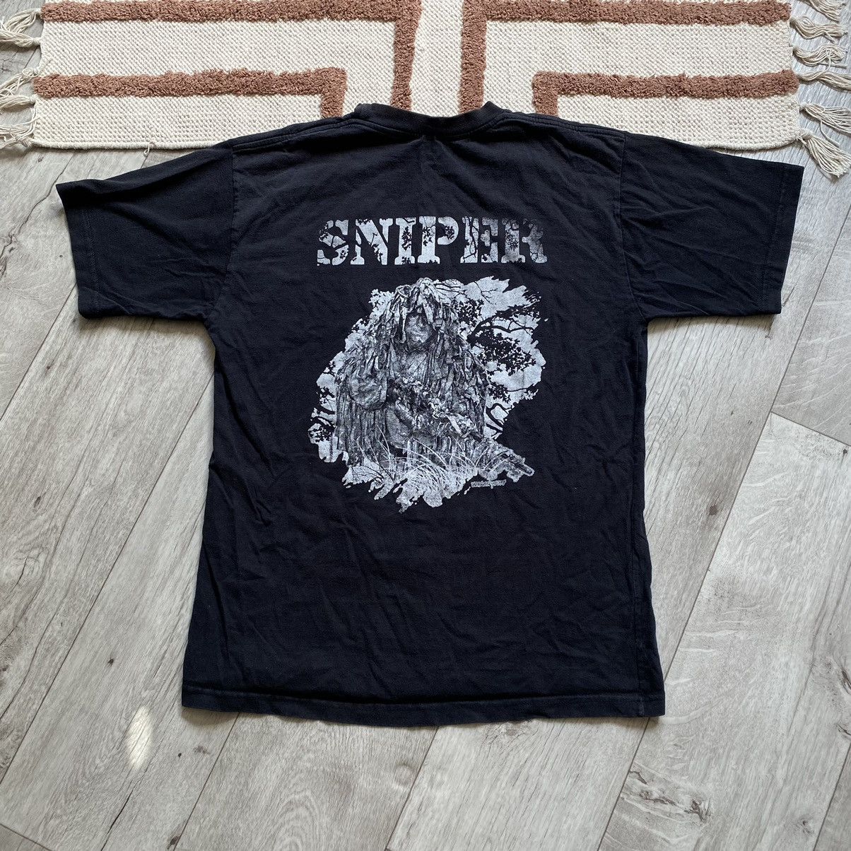 Hunter VINTAGE SNIPER AT WORK SUNFADED T SHIRT Size US M / EU 48-50 / 2 - 2 Thumbnail