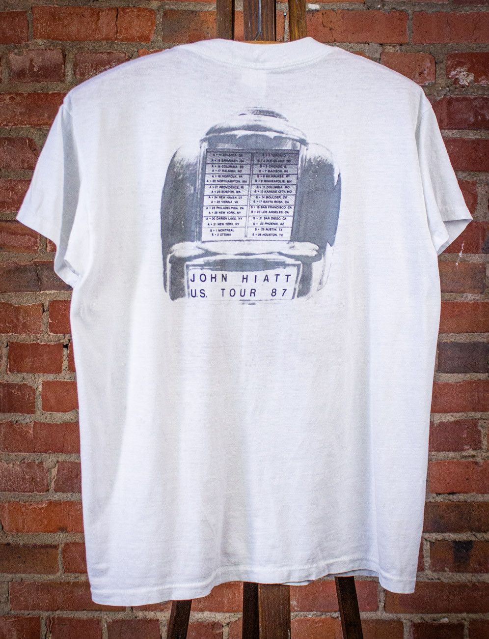 Band Tees × Vintage Vintage John Hiatt Bring the Family Concert T Shirt 1987 Size US L / EU 52-54 / 3 - 2 Thumbnail