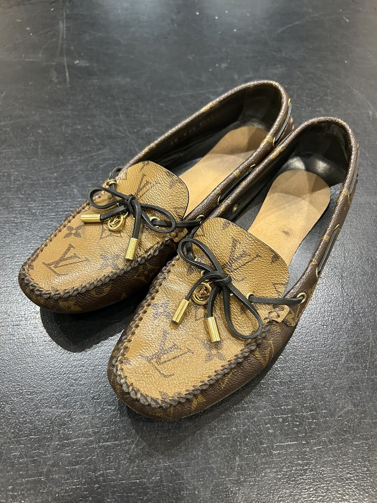 Louis Vuitton Louis Vuitton Monogram Loafers Size US 7 / EU 40 - 1 Thumbnail