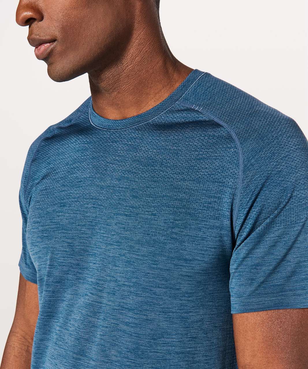 Lululemon Lululemon Metal Tech Vent Short Sleeve Large Size US L / EU 52-54 / 3 - 4 Thumbnail