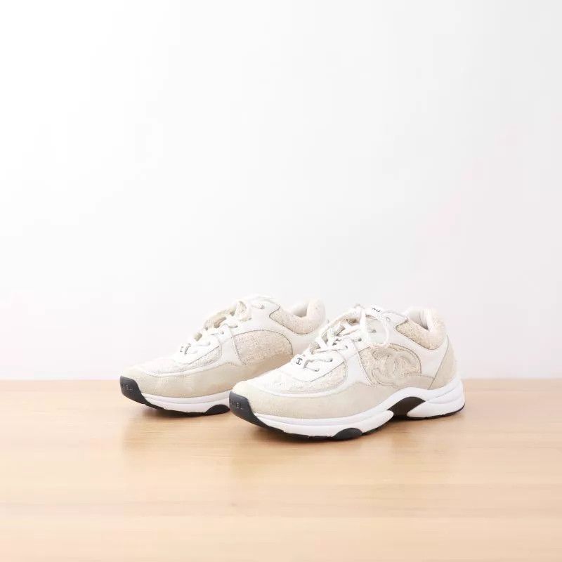 Chanel Chanel Low-Top Sneakers 37.5 Size US 7 / IT 37 - 1 Thumbnail