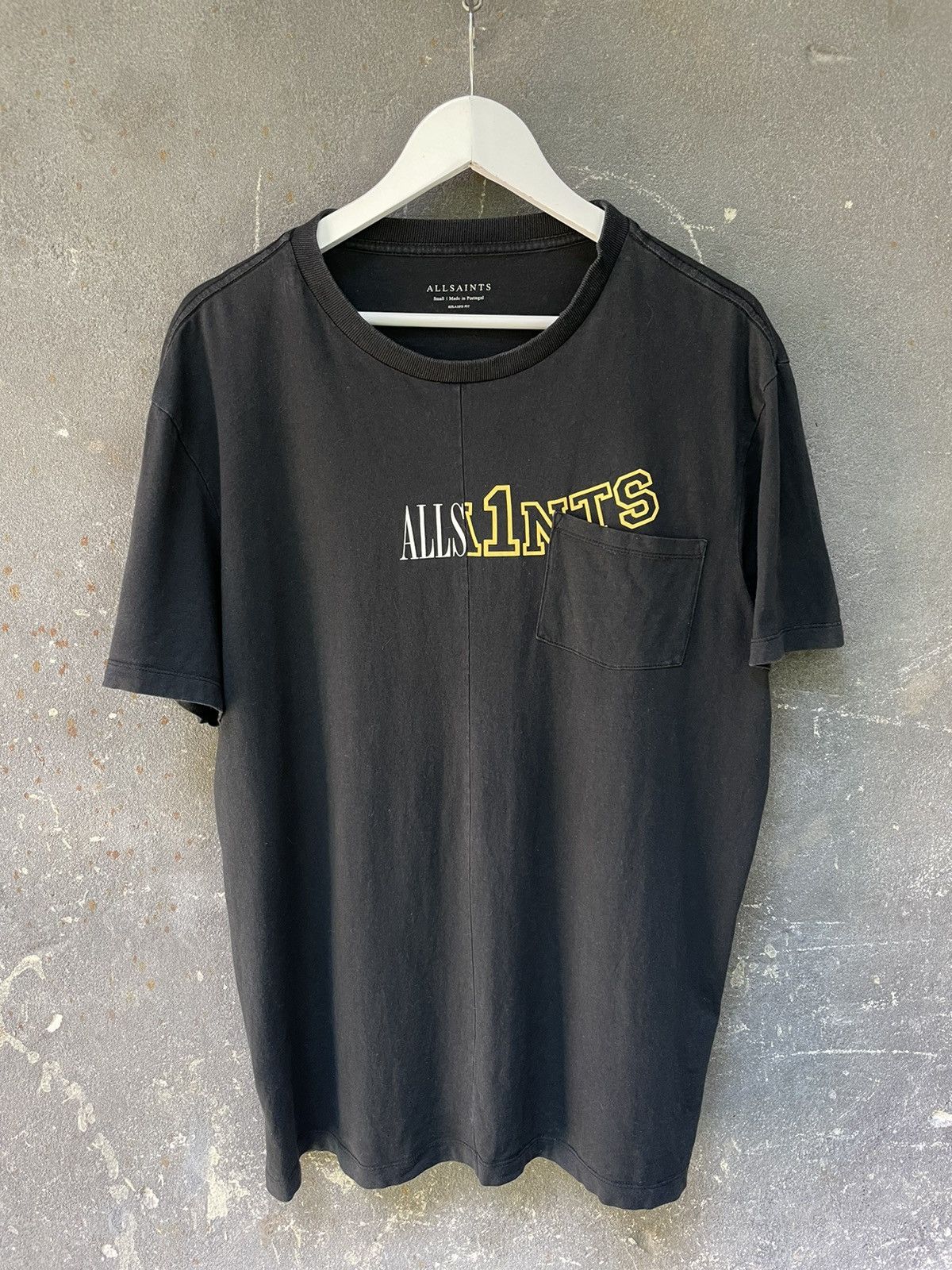 Allsaints Allsaints T-Shirt Faded College Patch Crew Size US S / EU 44-46 / 1 - 2 Thumbnail