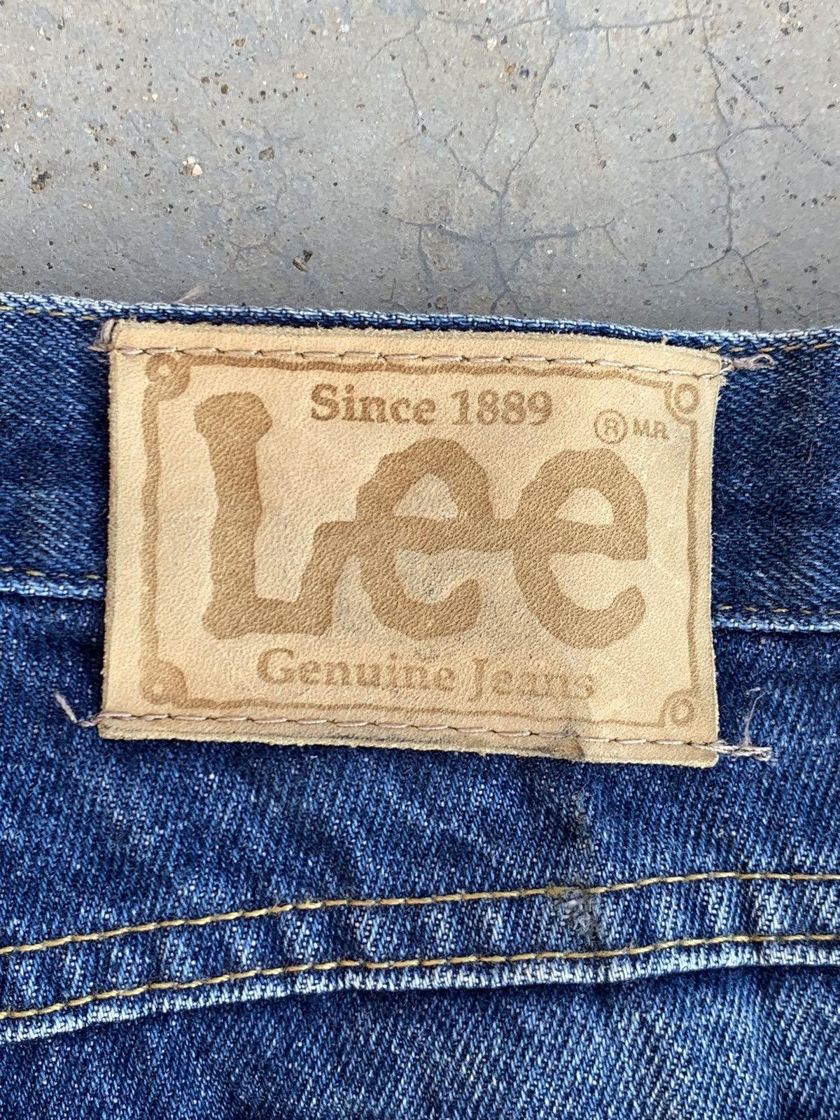 Lee 90s Lee 1889 nice faded. Size US 30 / EU 46 - 12 Thumbnail