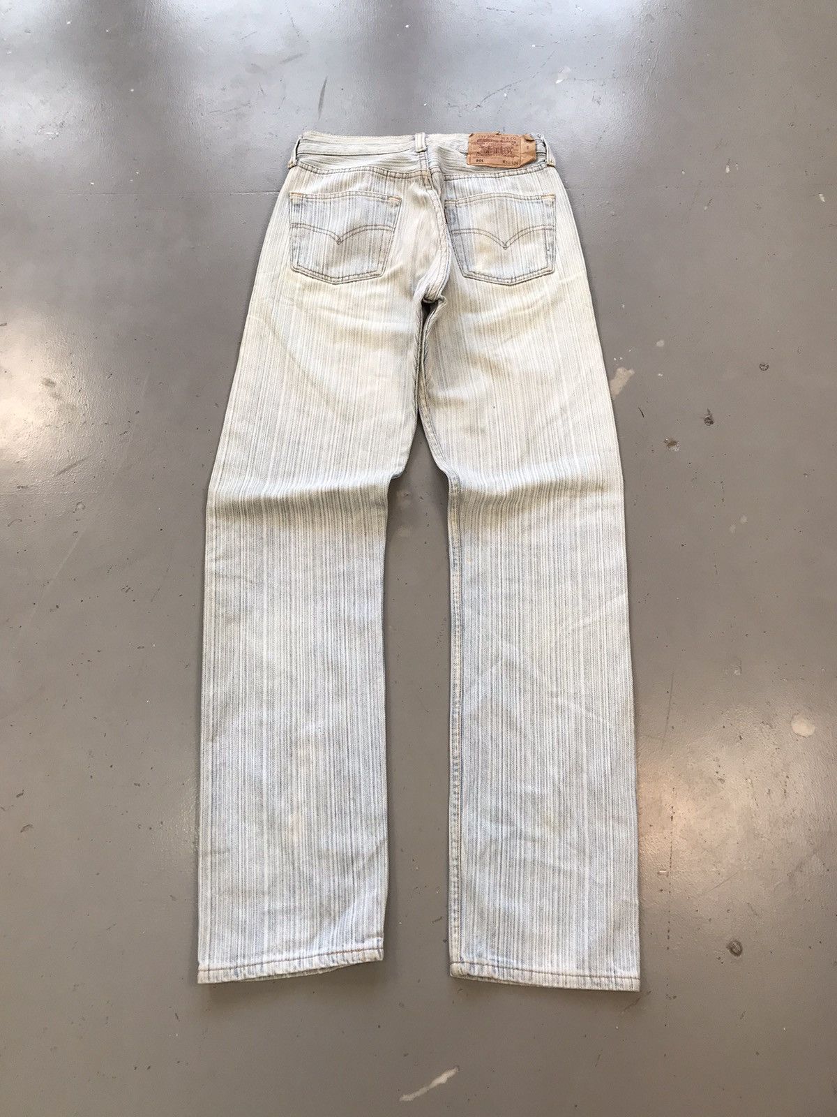 Levi's × Vintage Vintage Levi’s red tag straight fit denim Size US 28 / EU 44 - 2 Thumbnail