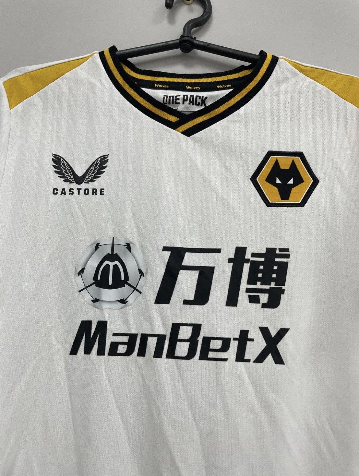 Castore Wolverhampton Wanderers 2021/2022 Football Jersey #7 Neto Size US S / EU 44-46 / 1 - 3 Thumbnail