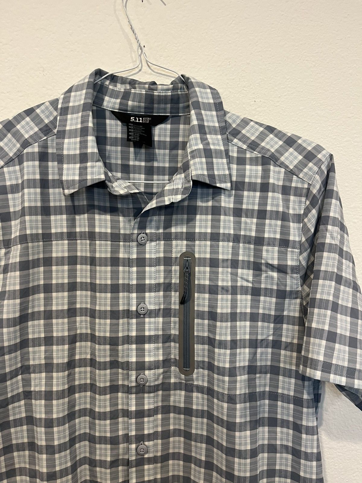 5.11 5.11 Tactical Men’s Plaid Blue Grey Short Sleeve Button Down Size US M / EU 48-50 / 2 - 3 Thumbnail