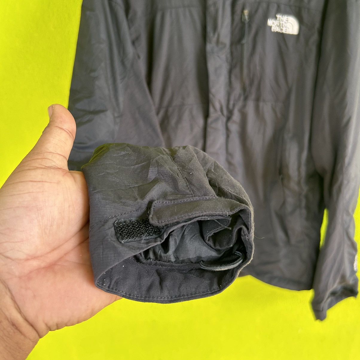 The North Face Vintage The North Face Hyvent Distressed Jacket Size US M / EU 48-50 / 2 - 8 Thumbnail