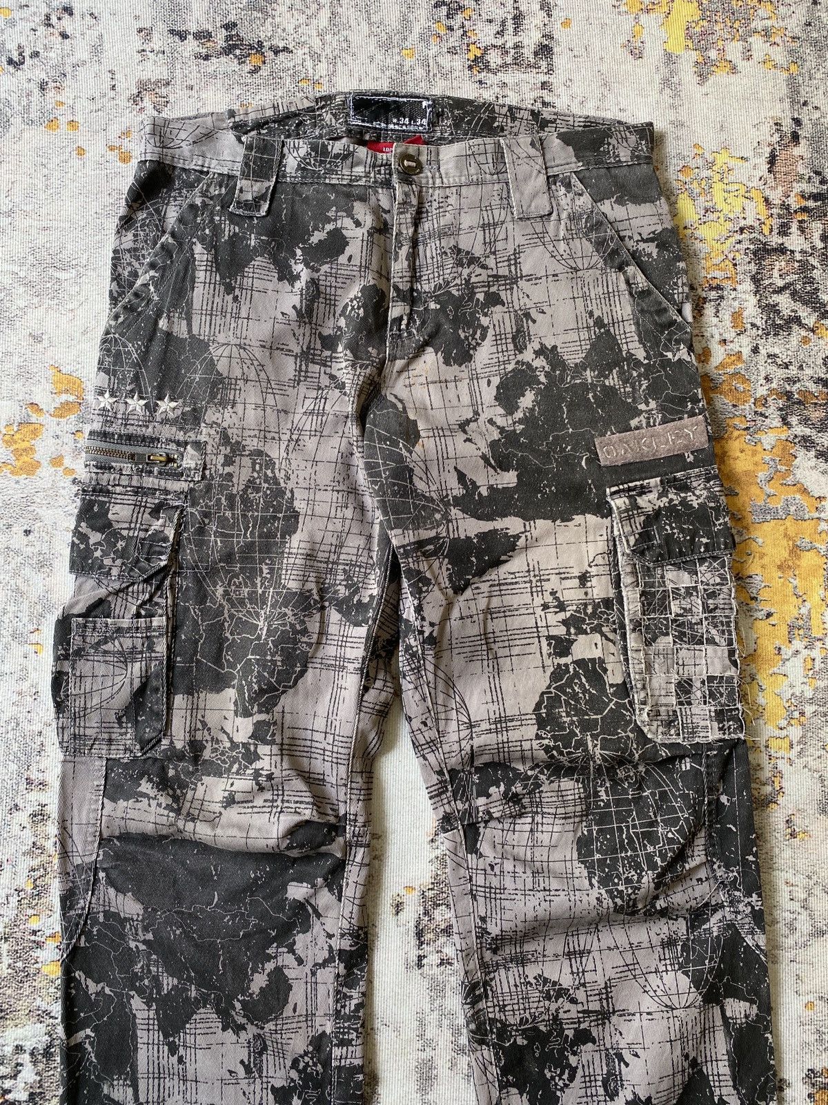 Oakley Oakley World Map Utility Multipocket Cargo Pant Size US 34 / EU 50 - 3 Thumbnail