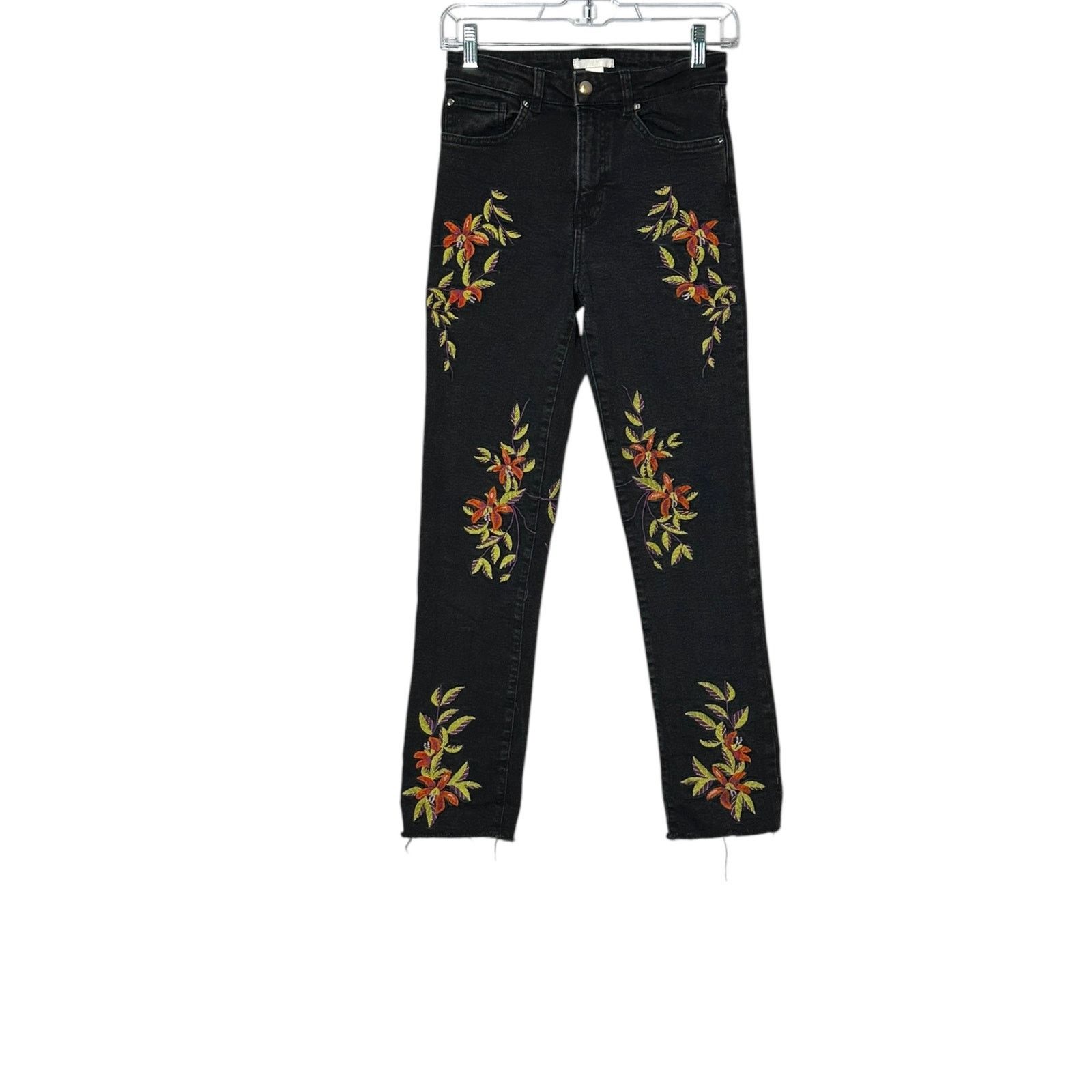H&M H&M black floral embroidered high rise jeans size 4 Size 27" / US 4 / IT 40 - 12 Thumbnail