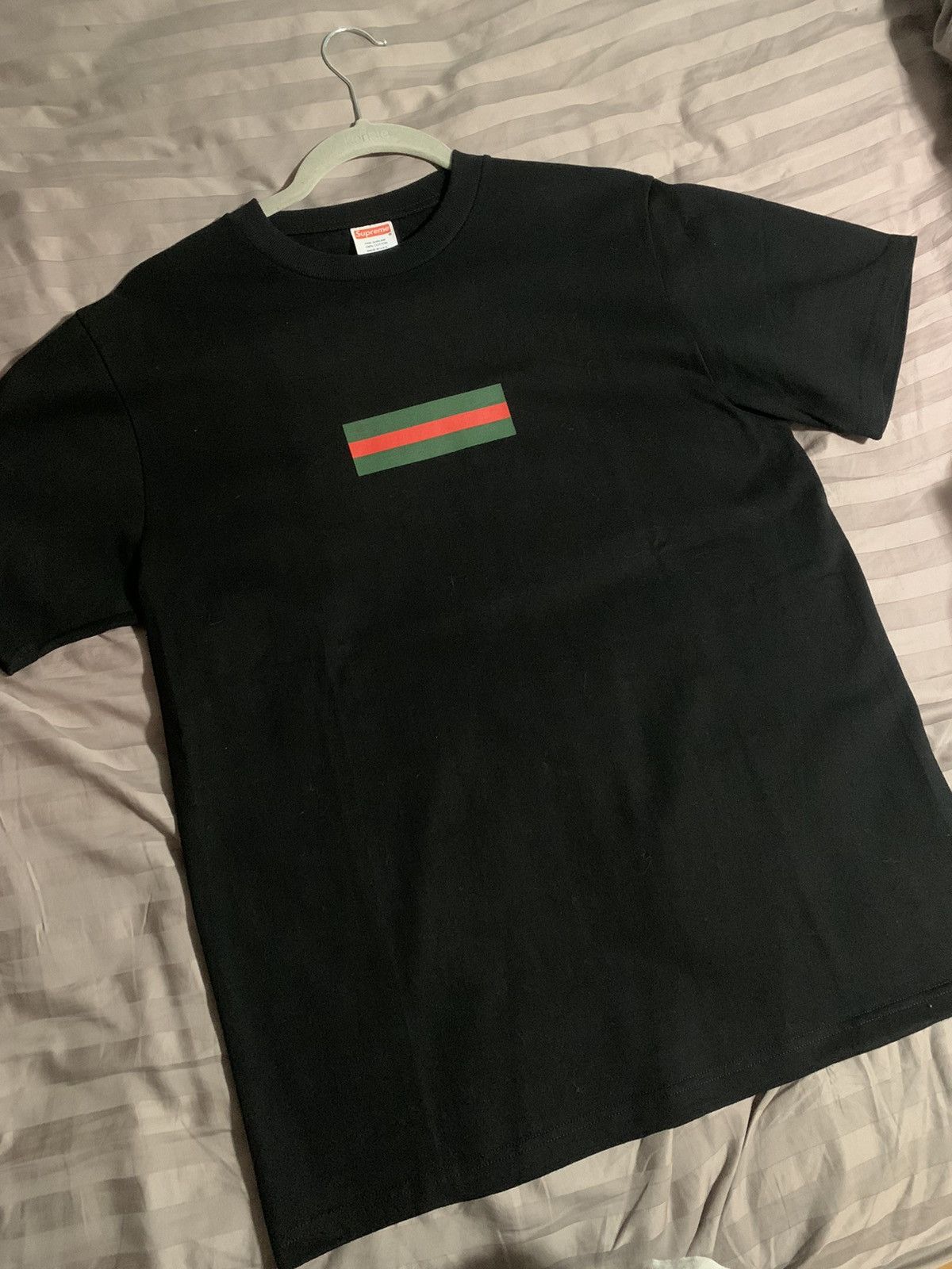 Supreme x Gucci のボックスロゴ Tシャツ 黒 Supreme Gucci Box Logo | Grailed