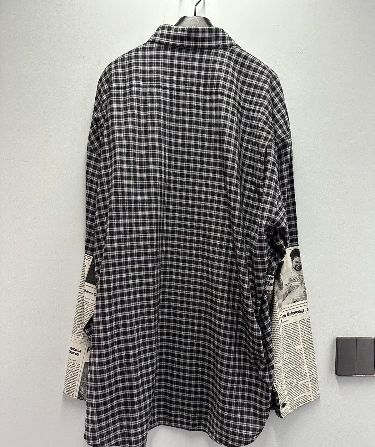 Balenciaga Balenciaga newspaper check shirt Size US XS / EU 42 / 0 - 4 Thumbnail