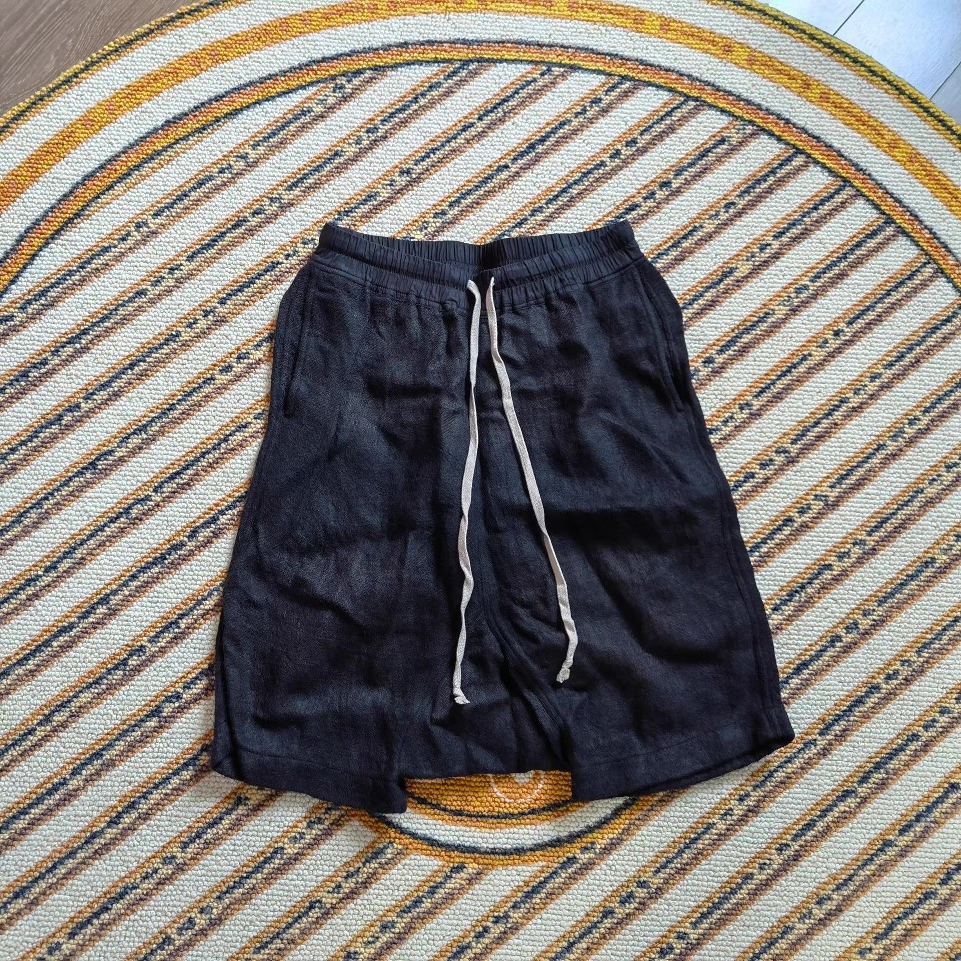 Rick Owens Black Drawstring Casual Shorts Size US 34 / EU 50 - 1 Thumbnail