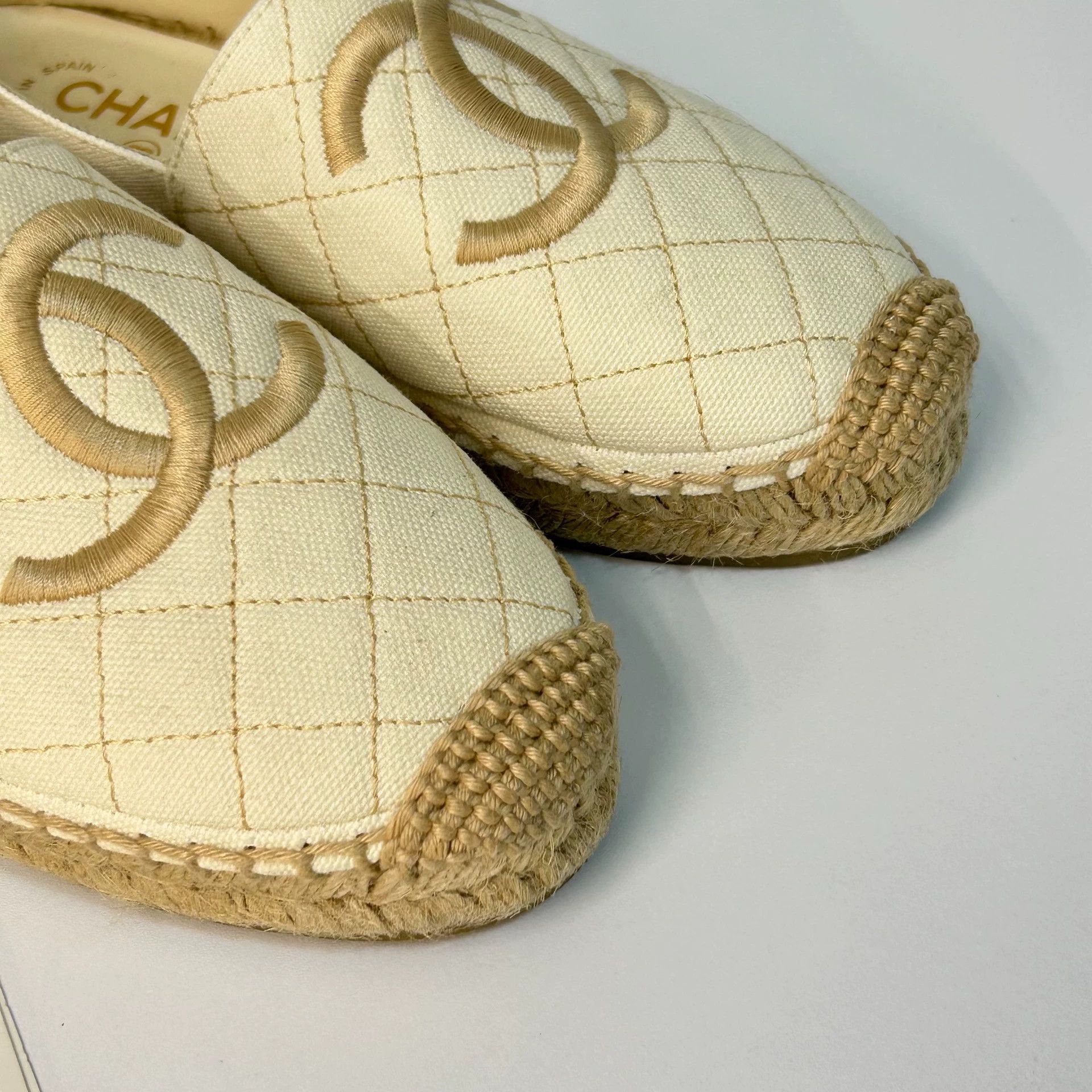 Chanel CHANEL Beige Fisherman Shoes Women's 36 Near New Size US 5.5 / IT 35.5 - 4 Thumbnail