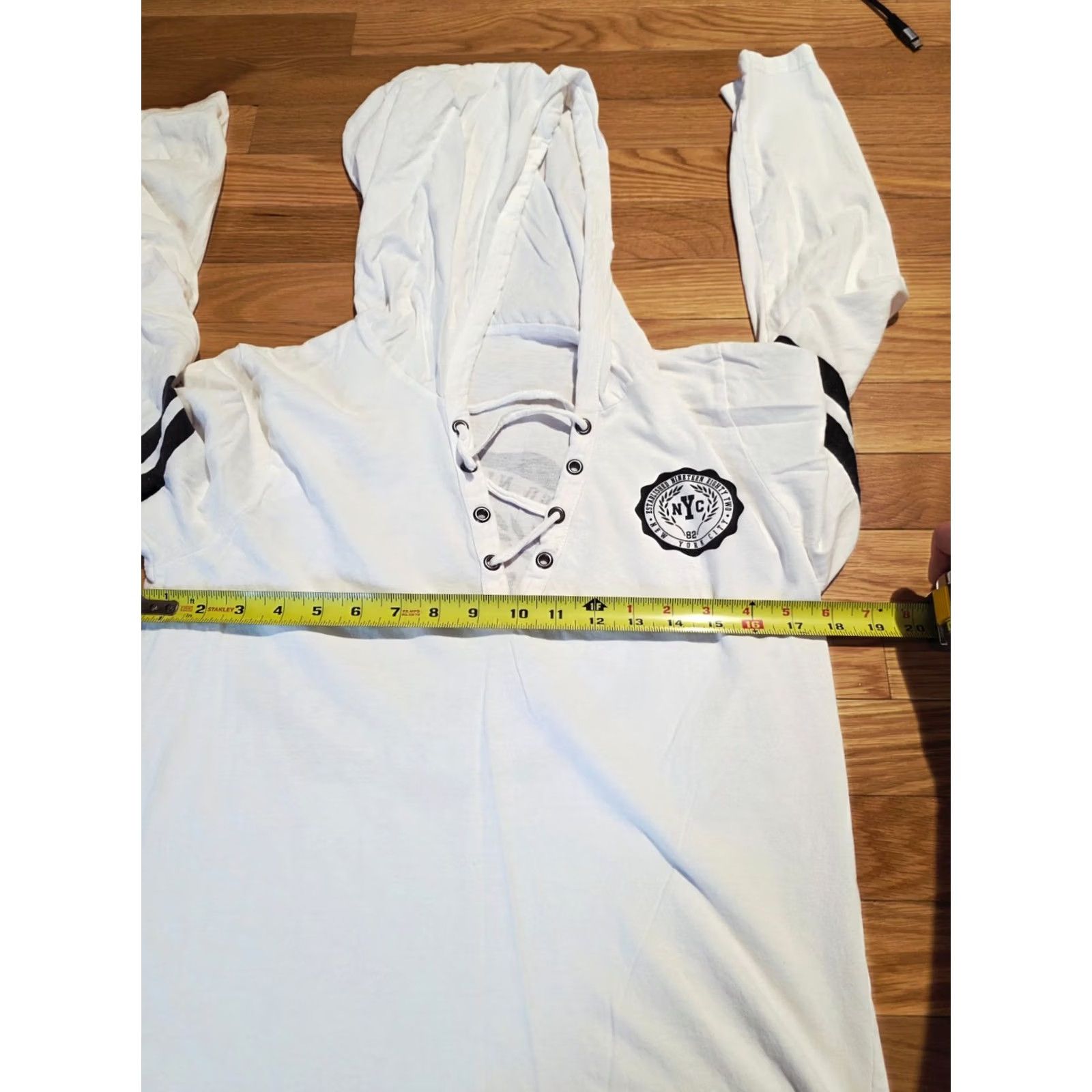 Logo 7 OnFire Hoodie T-Shirt Top Women's XL White Striped Logo Long Sleeve V-Neck Size XL / US 12-14 / IT 48-50 - 3 Thumbnail