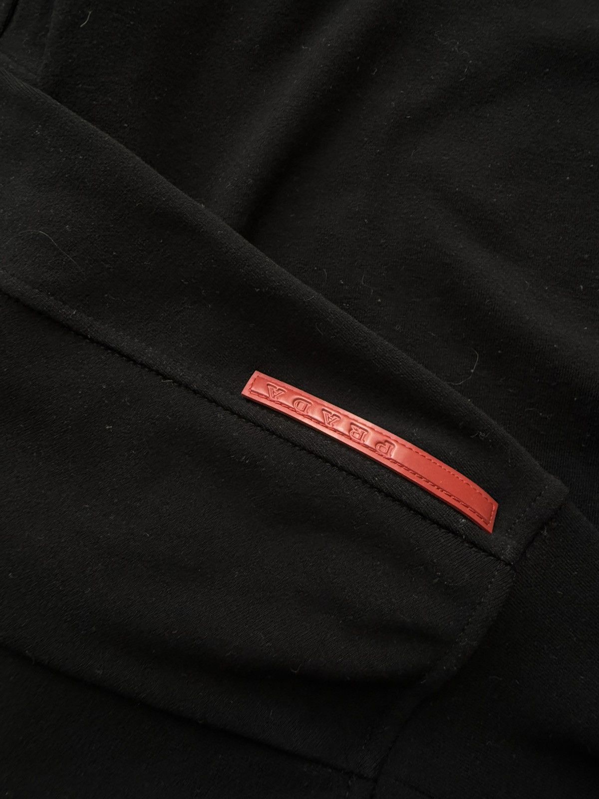 Prada PRADA Linea Rossa Black Crewneck Sweatshirt Red Tab Logo Size US XL / EU 56 / 4 - 4 Thumbnail