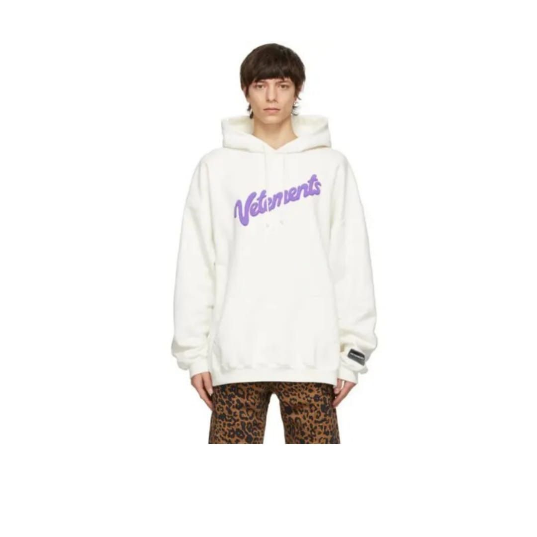 Vetements o1y0924 Hoodie in White Size US M / EU 48-50 / 2 - 1 Thumbnail
