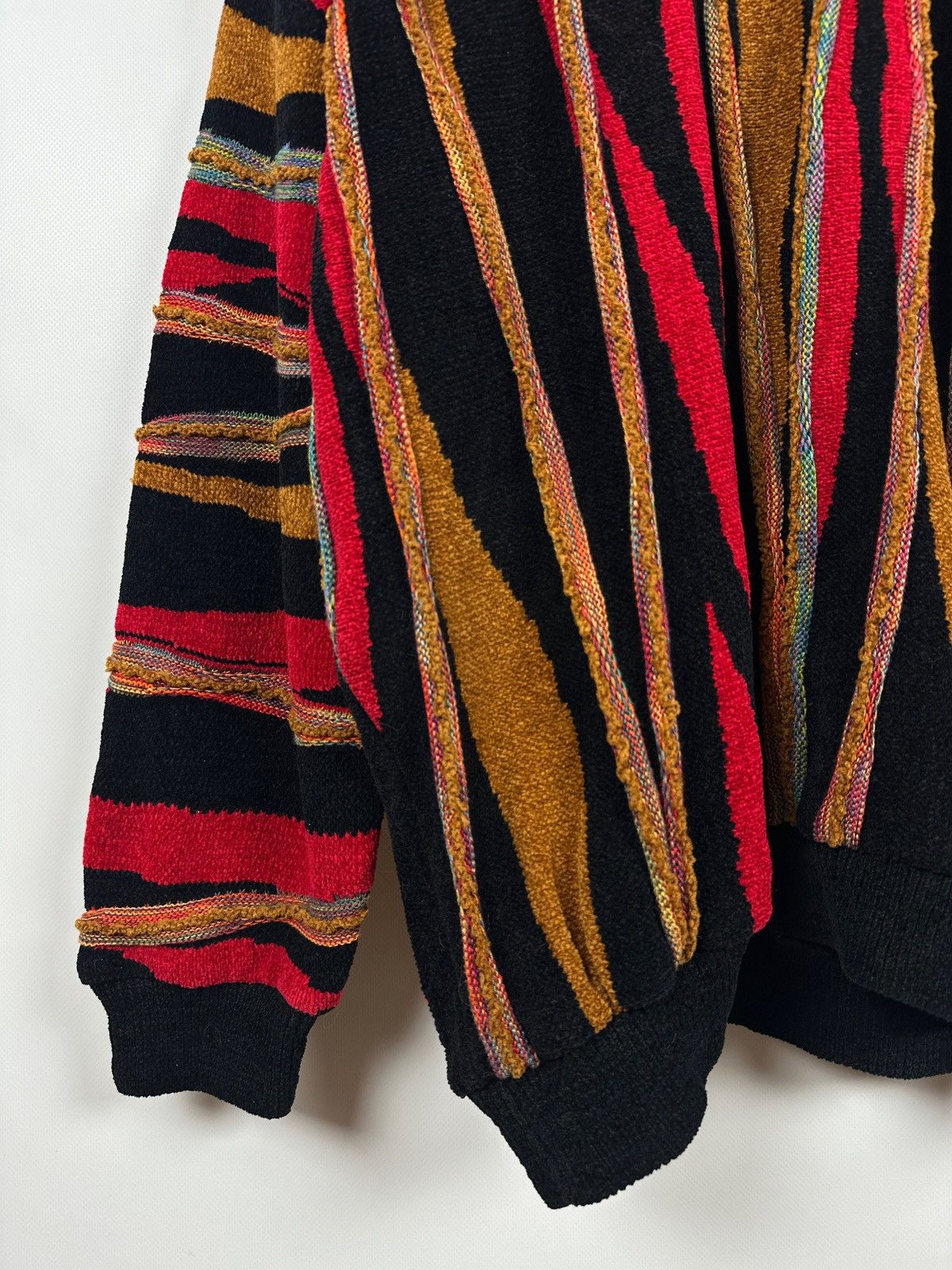 Tundra Canada Vintage Tundra Canada 3D Knit Coogi Style Sweater Size US XXL / EU 58 / 5 - 6 Thumbnail