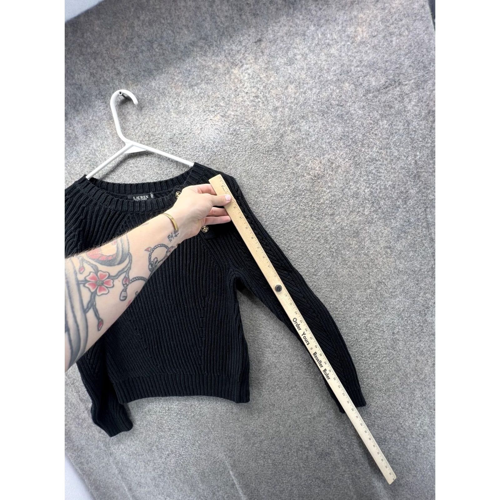 Ralph Lauren VINTAGE Lauren Ralph Lauren Sweater Womens Petite Small Black Raglan Shoulder Knit Crew Neck Pullover Winter Womens Size S / US 4 / IT 40 - 2 Thumbnail