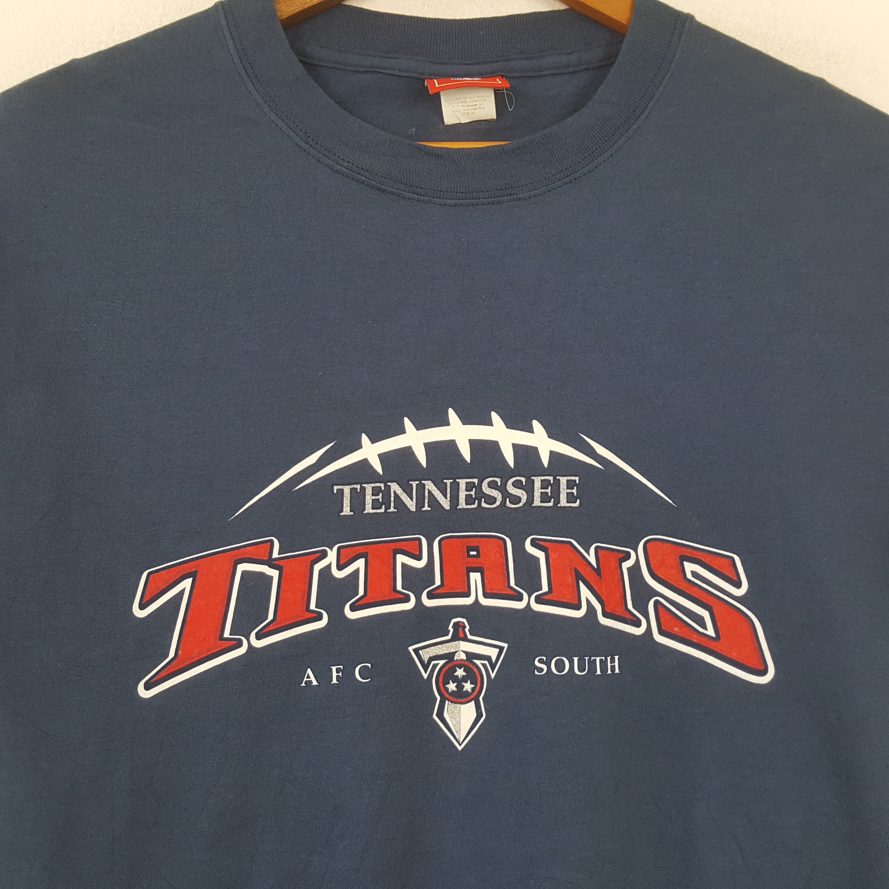 NFL × Vintage Vintage NFL TITANS American Football T-shirt C285N41 Size US M / EU 48-50 / 2 - 2 Thumbnail