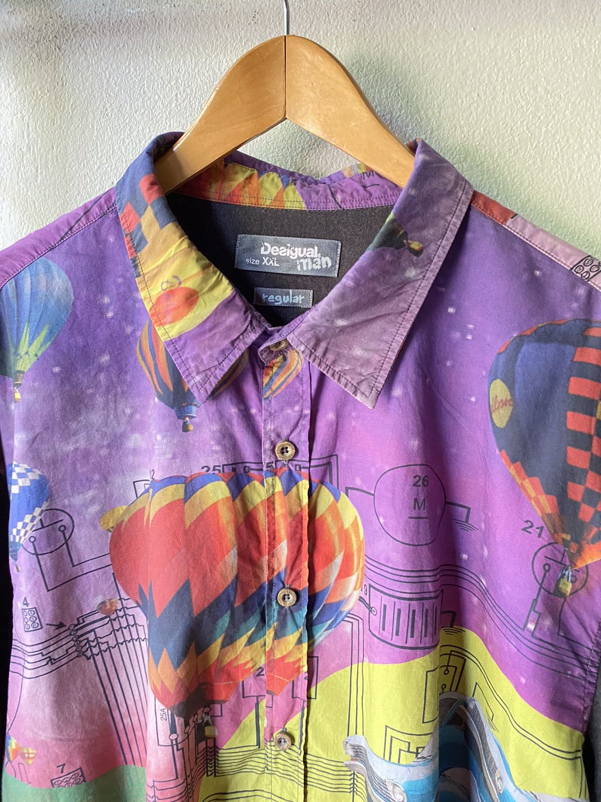 Desigual Desigual man GLOBO printed shirt Size US XXL / EU 58 / 5 - 5 Thumbnail