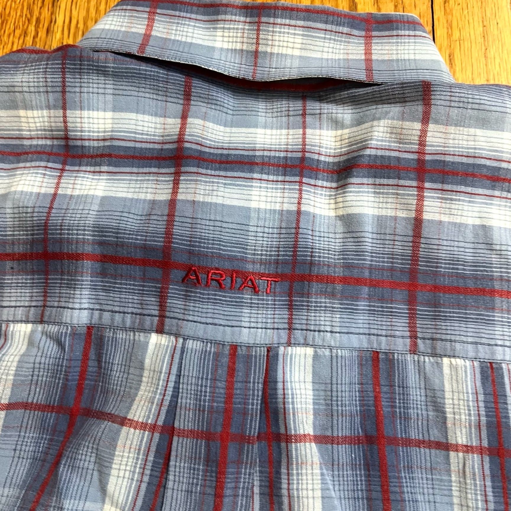 Ariat Ariat Shirt Mens Large Plaid Button Blue Red Long Sleeve Western L Mens Blue Red Plaid Button-Up Shirt Size US L / EU 52-54 / 3 - 4 Thumbnail