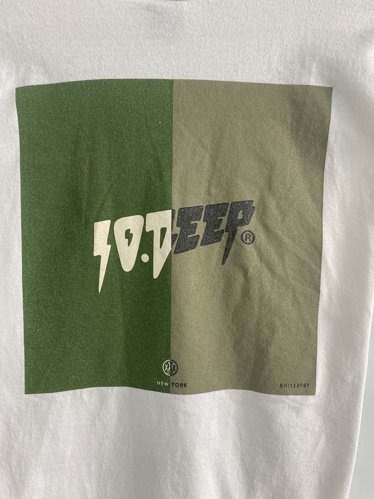 10 Deep 🇺🇸 Vintage Y2K 10 Deep Skateboarding T-Shirt Rare Retro Size US M / EU 48-50 / 2 - 4 Thumbnail