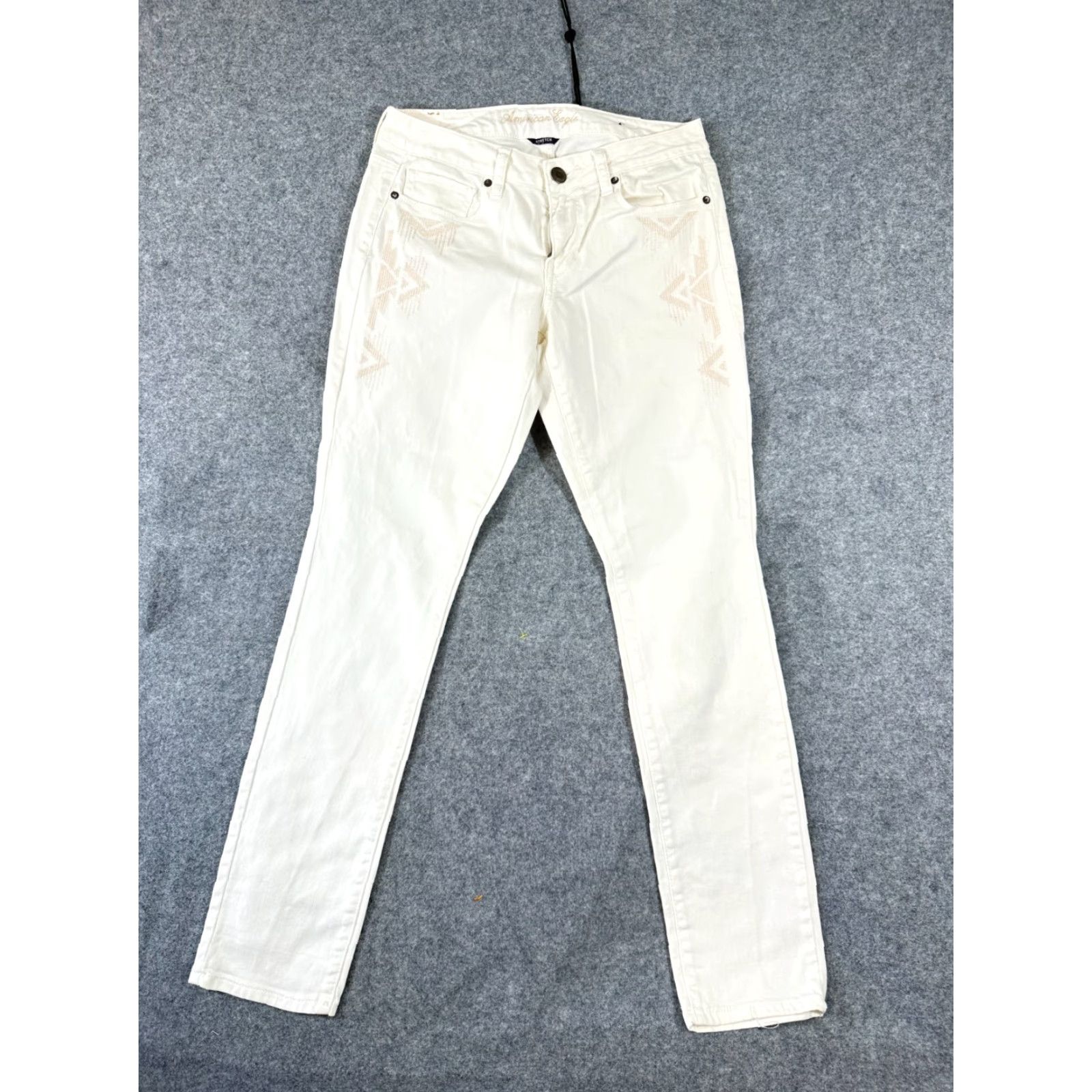 American Eagle Outfitters American Eagle Outfitters Jeans Womens 8 White Denim Aztec Embroidered Stretch Skinny Pants Shirt? Size 30" / US 8 / IT 44 - 3 Thumbnail