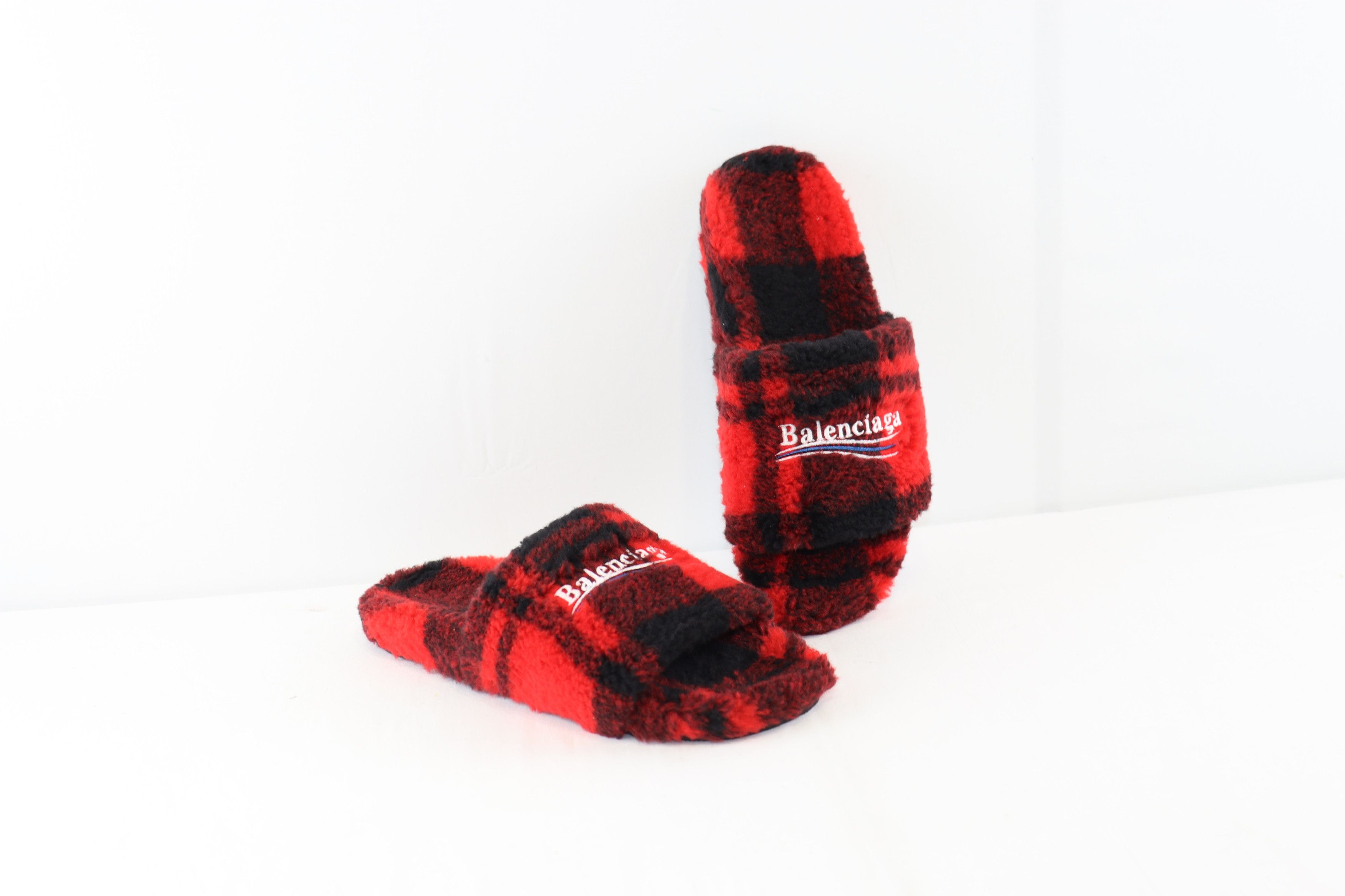 Balenciaga o1rshd1 Q:3 / Furry Slide in Red Size US 10 / EU 43 - 8 Thumbnail