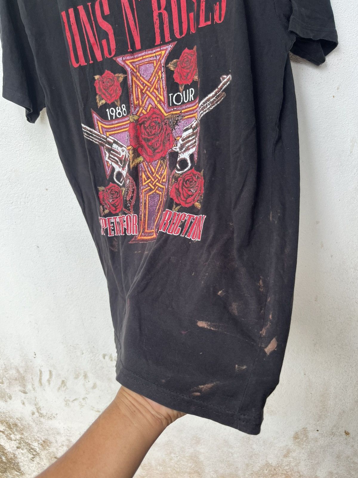 Band Tees 💥Guns N Roses 1988 Repro Tour Tee Size US M / EU 48-50 / 2 - 4 Thumbnail