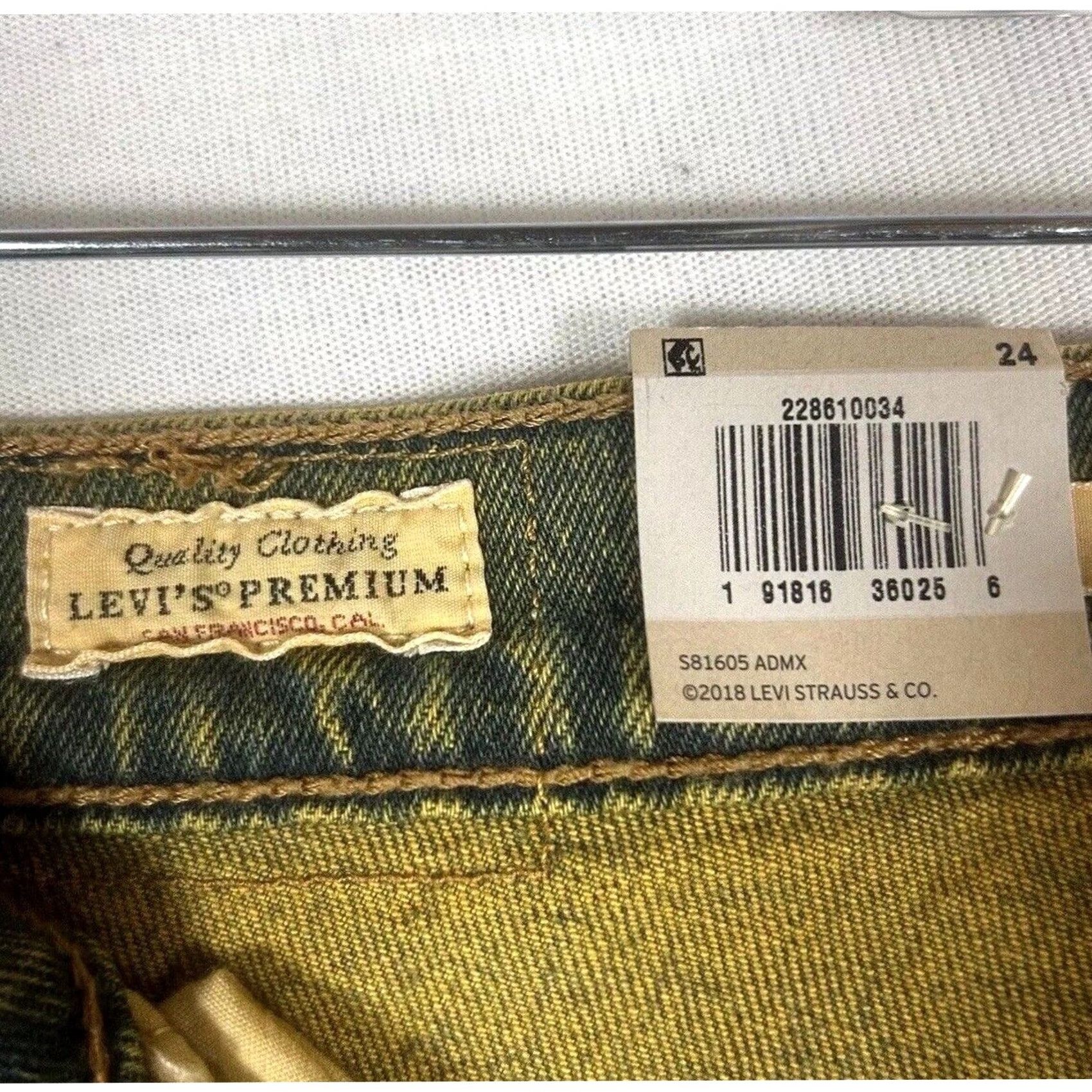 Levi's Levi's Wedgie Icon Jeans Womens 24 Irregular Button Fly Denim NWT Size 42" / US 20 - 4 Thumbnail